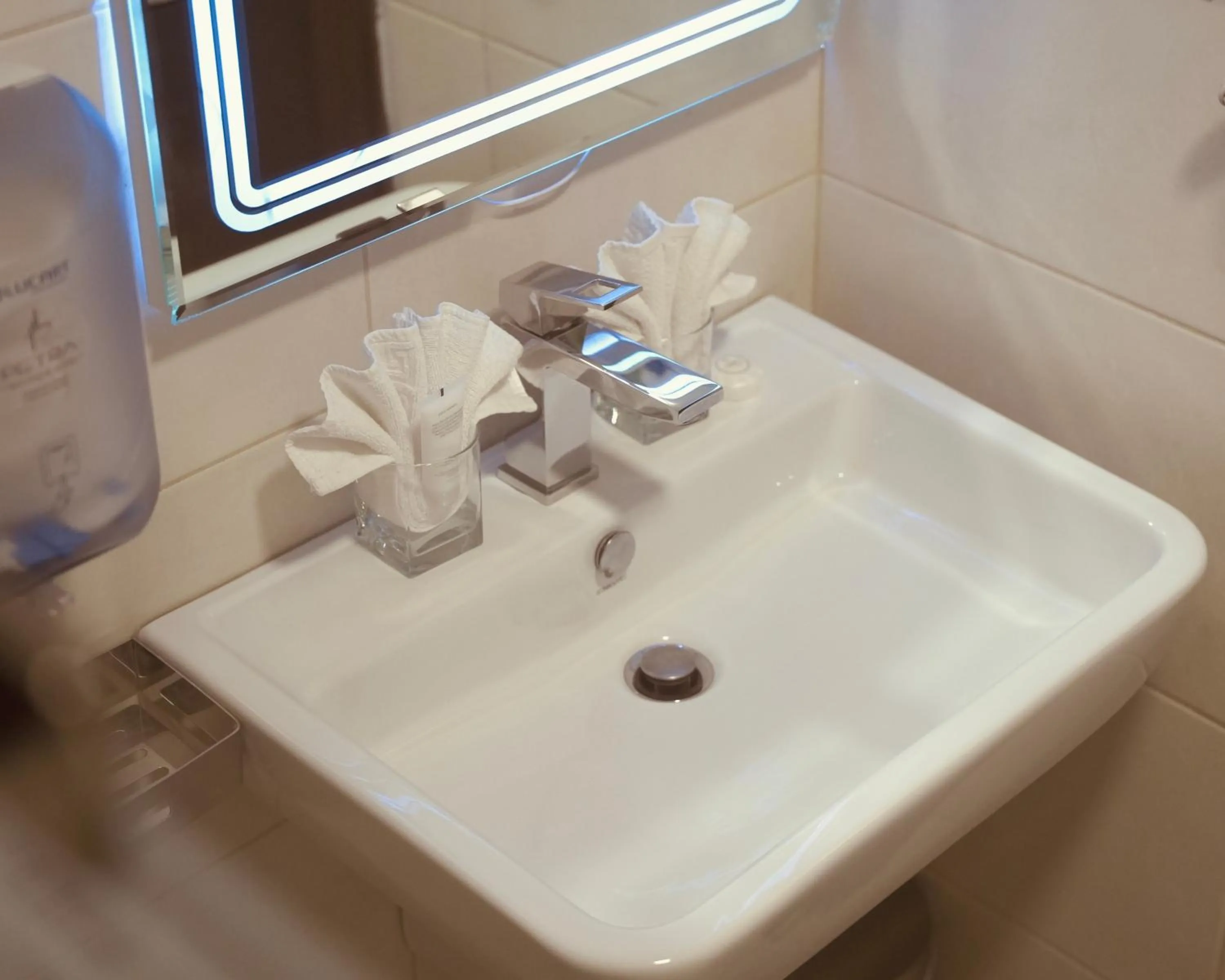 Bathroom in Petra Boutique Hotel