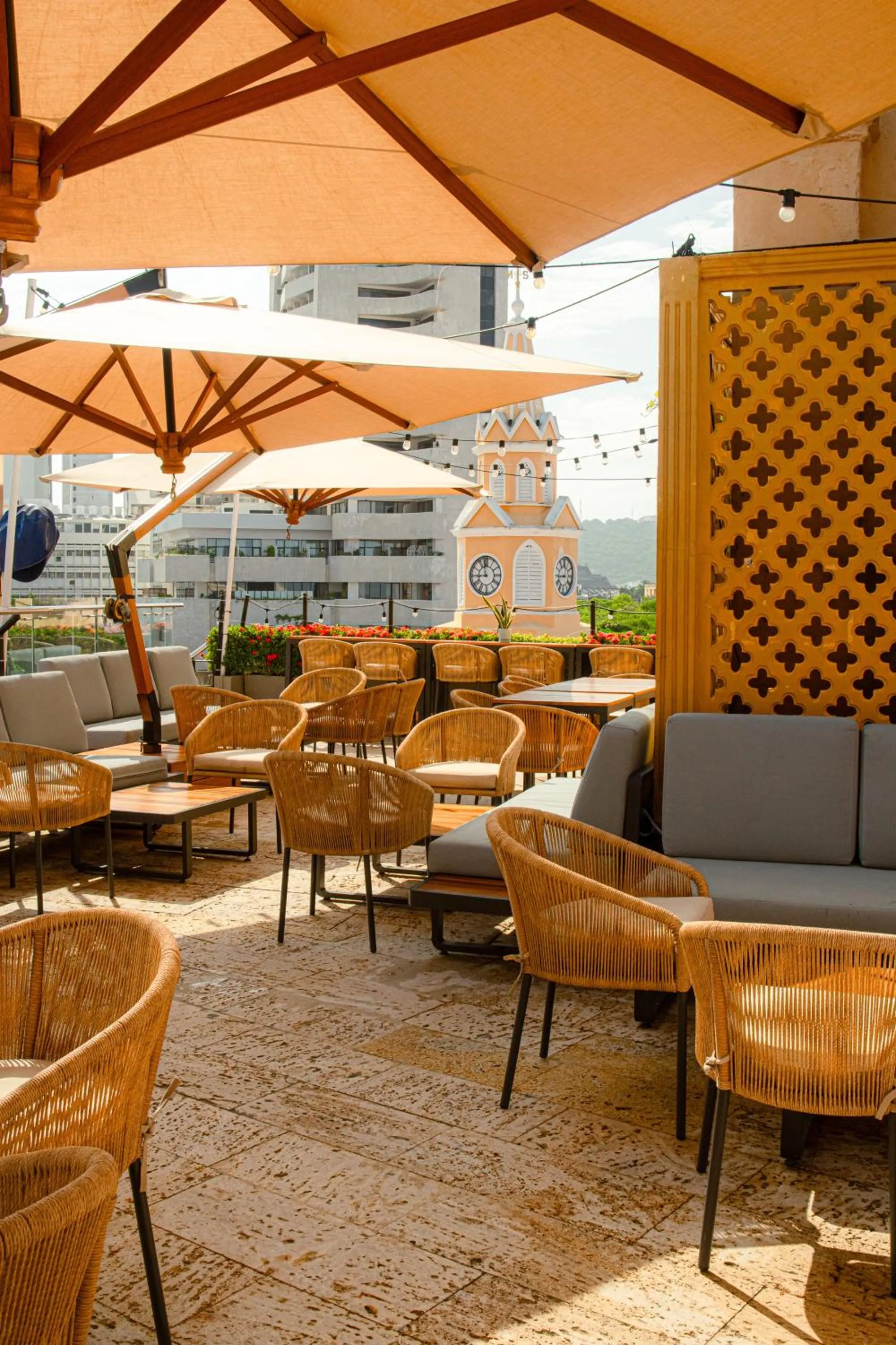 Balcony/Terrace in Hotel Santa Catalina By OxoHotel