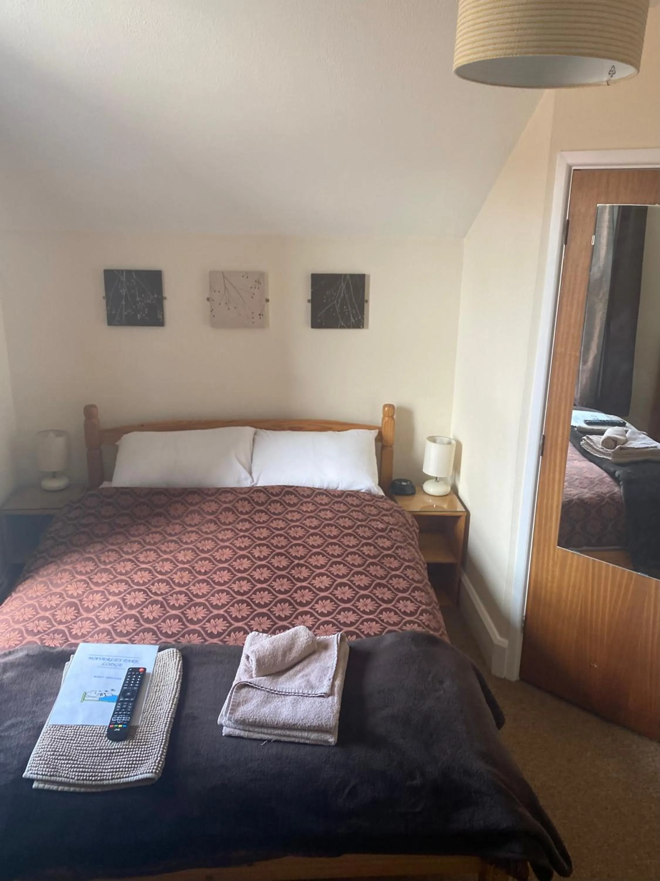 Bed in Waverley Park Lodge