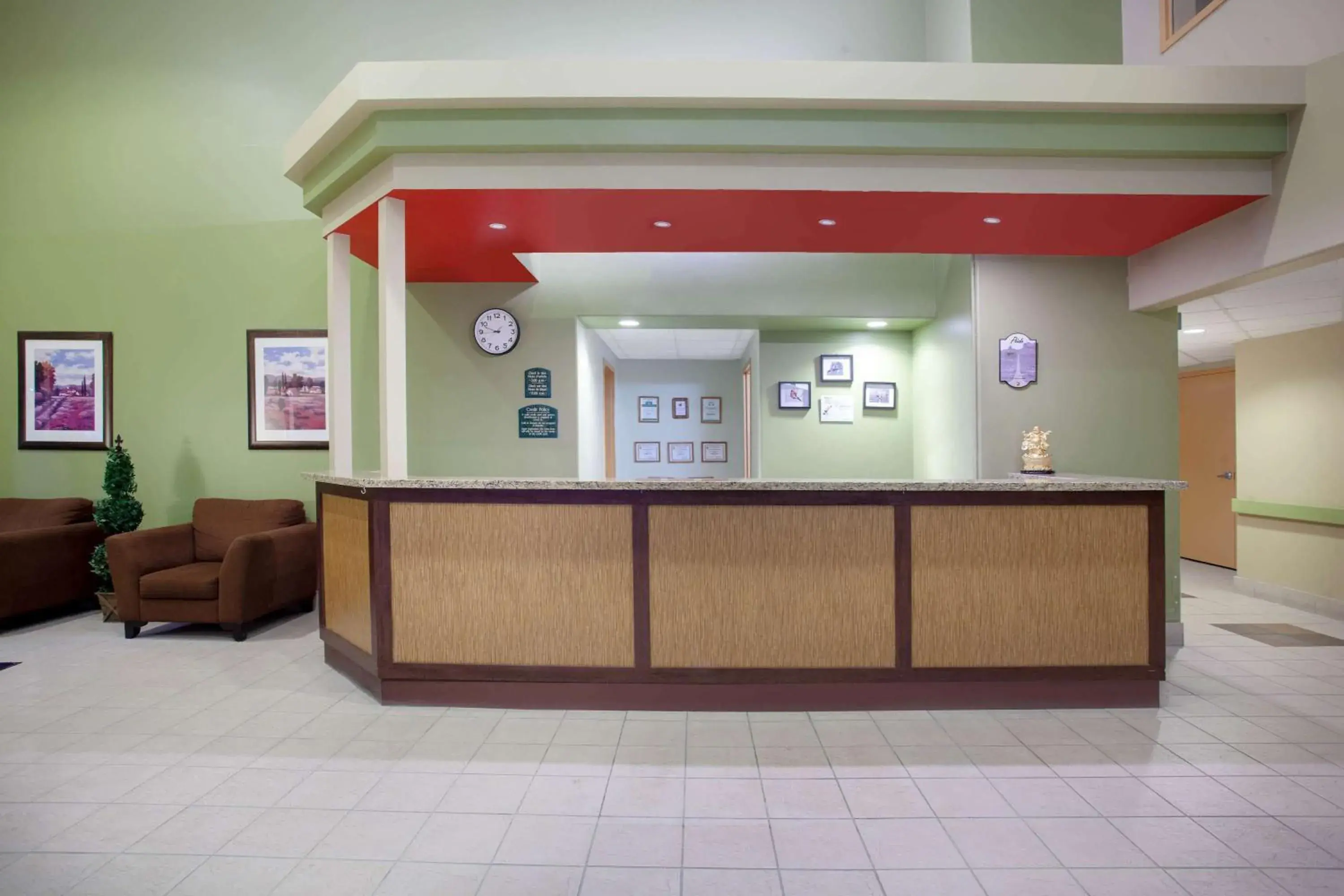 Lobby or reception in Super 8 by Wyndham Midland Lobby or reception in Super 8 by Wyndham Midland