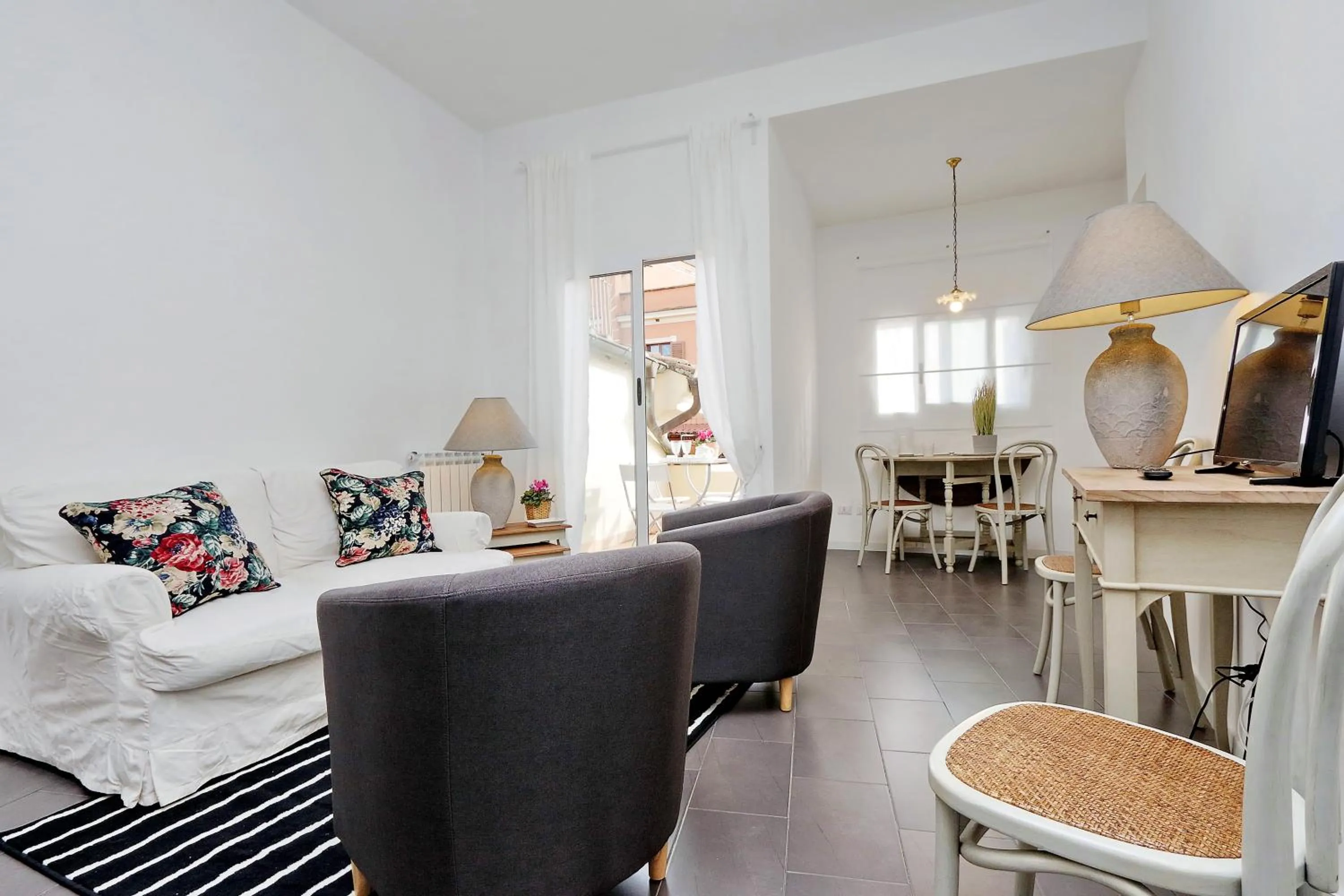 Monti charming apartment - Rome short let Service