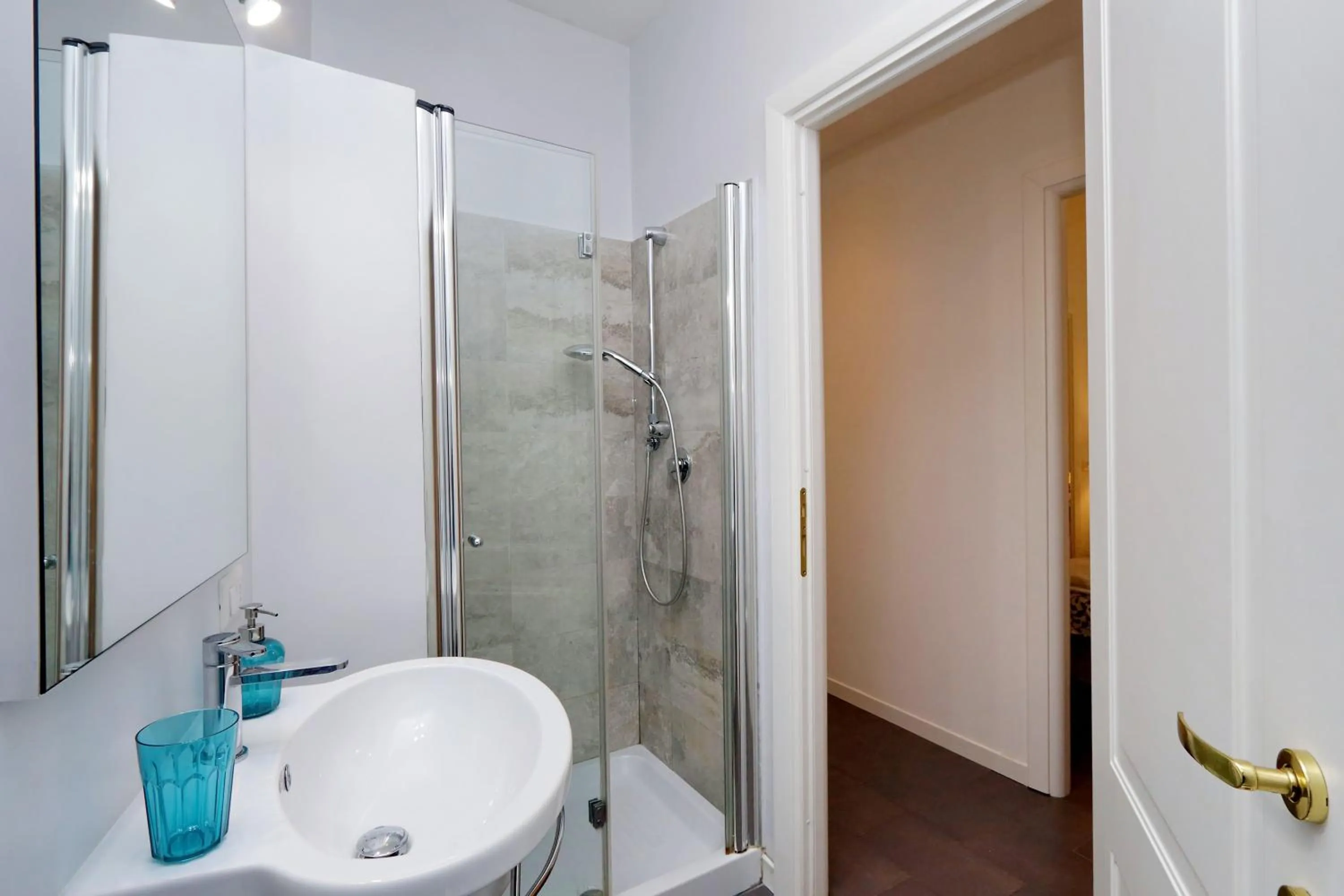 Monti charming apartment - Rome short let Service