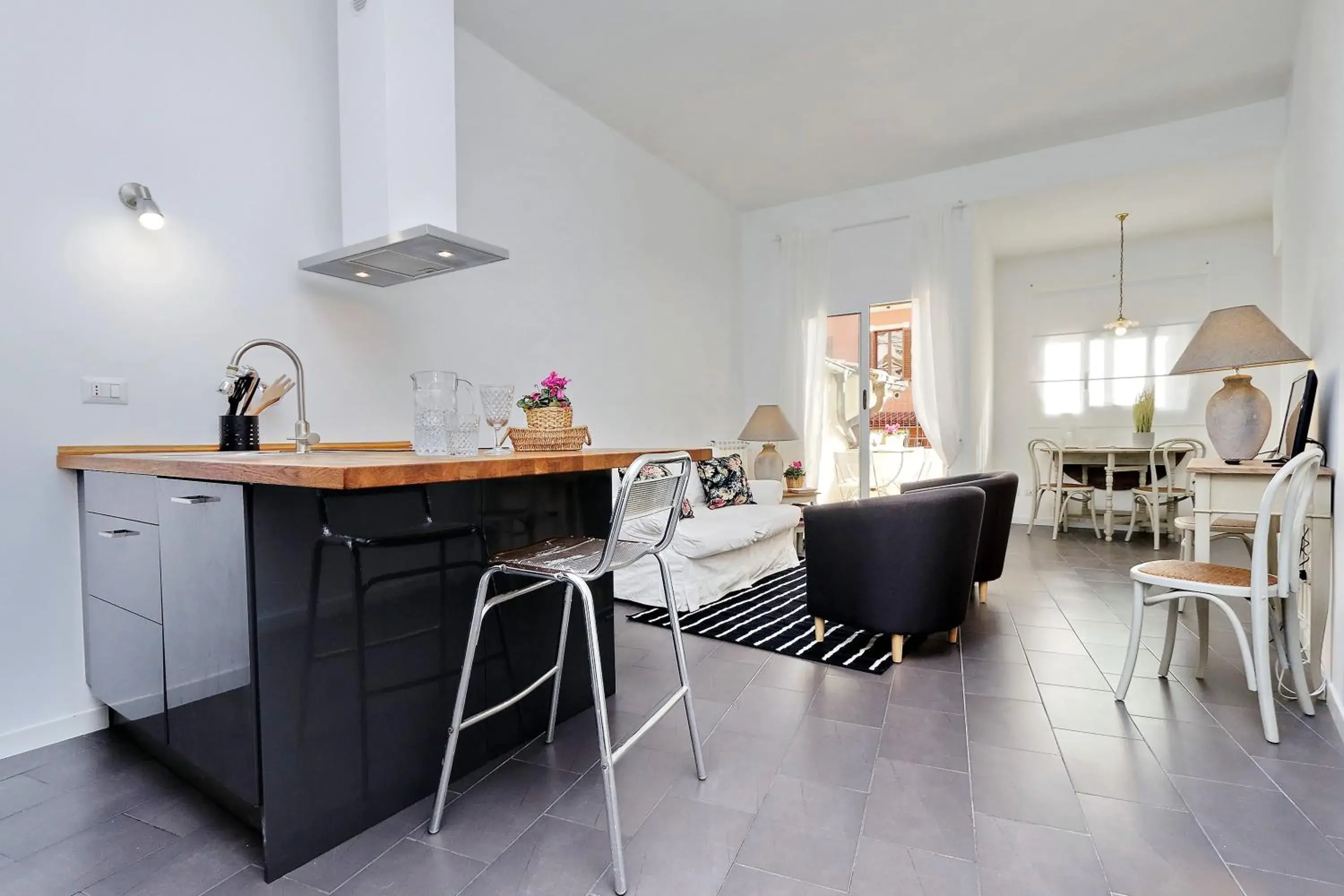 Monti charming apartment - Rome short let Service Monti charming apartment - Rome short let Service