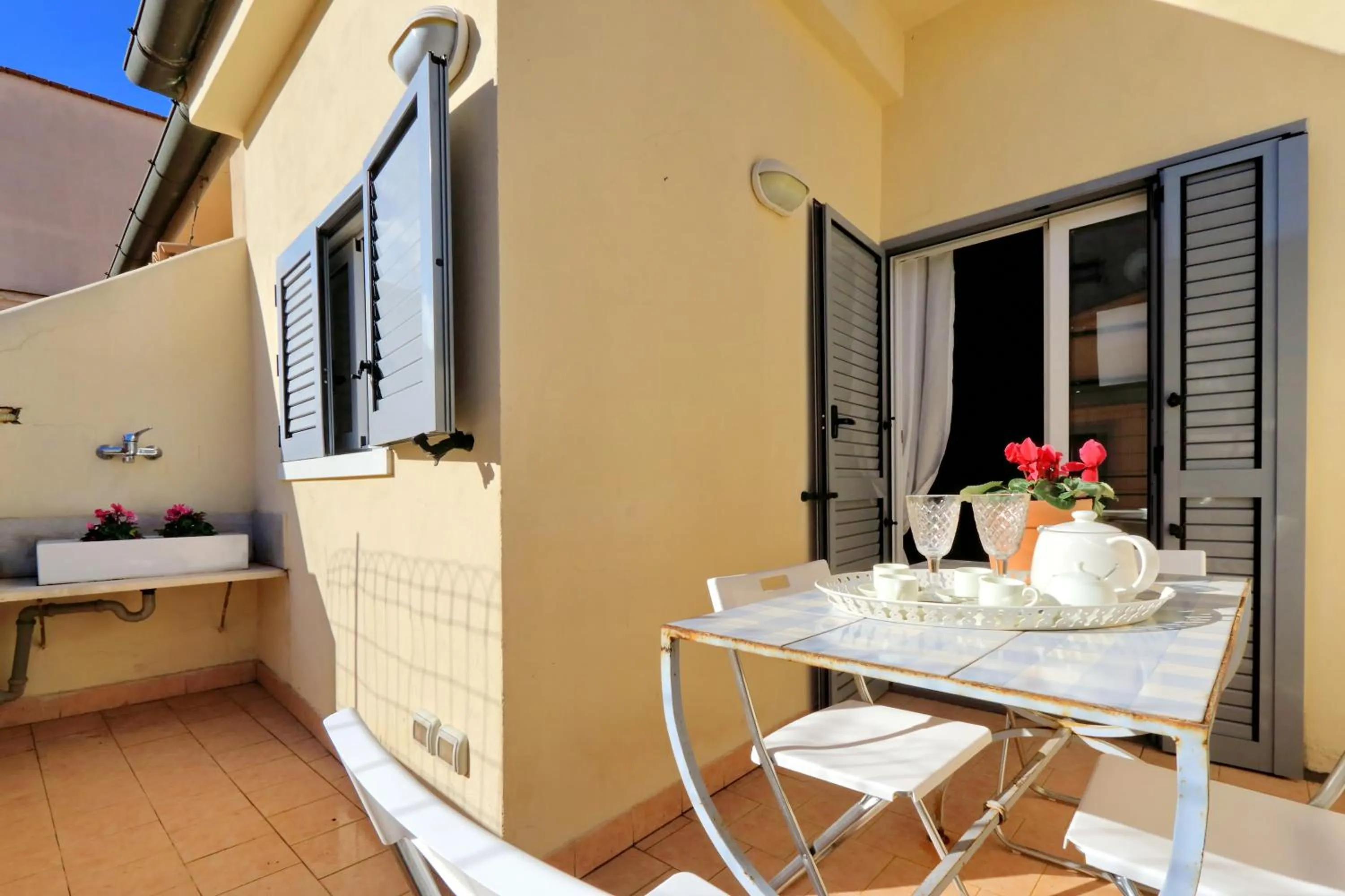 Monti charming apartment - Rome short let Service