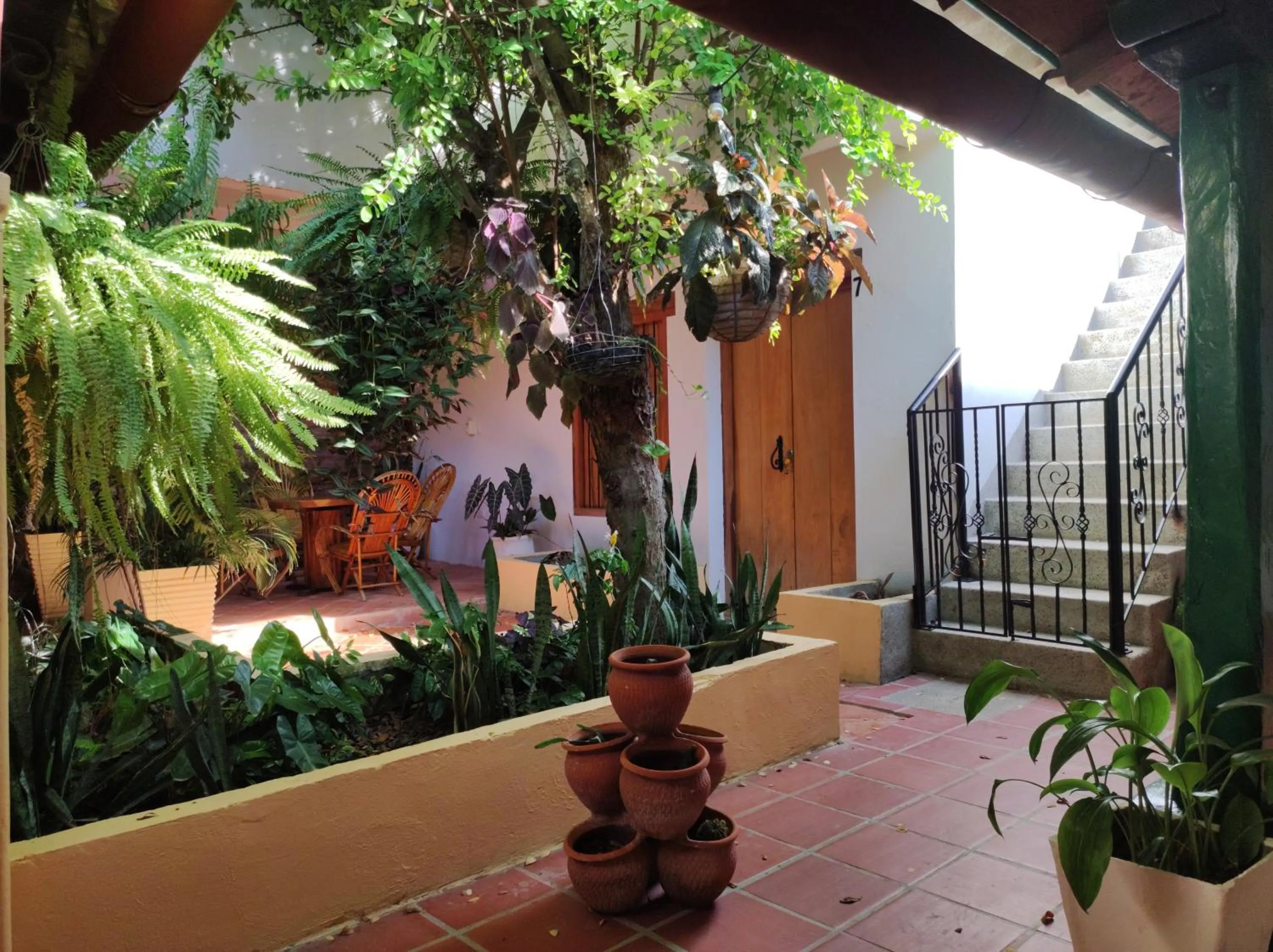 HOTEL NIETO MOMPOX, ubicado en el corazón del centro histórico, frente al rio magdalena en zona de malecón