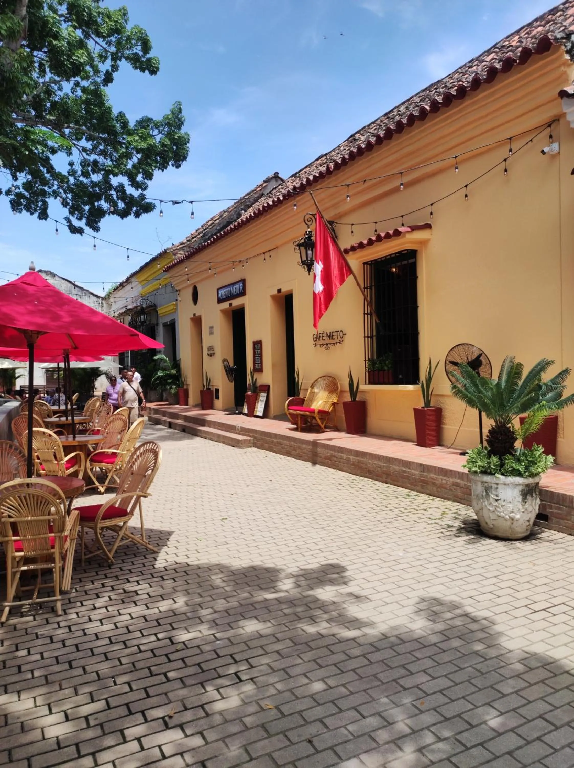 Restaurant/places to eat in HOTEL NIETO MOMPOX, ubicado en el corazón del centro histórico, frente al rio magdalena en zona de malecón
