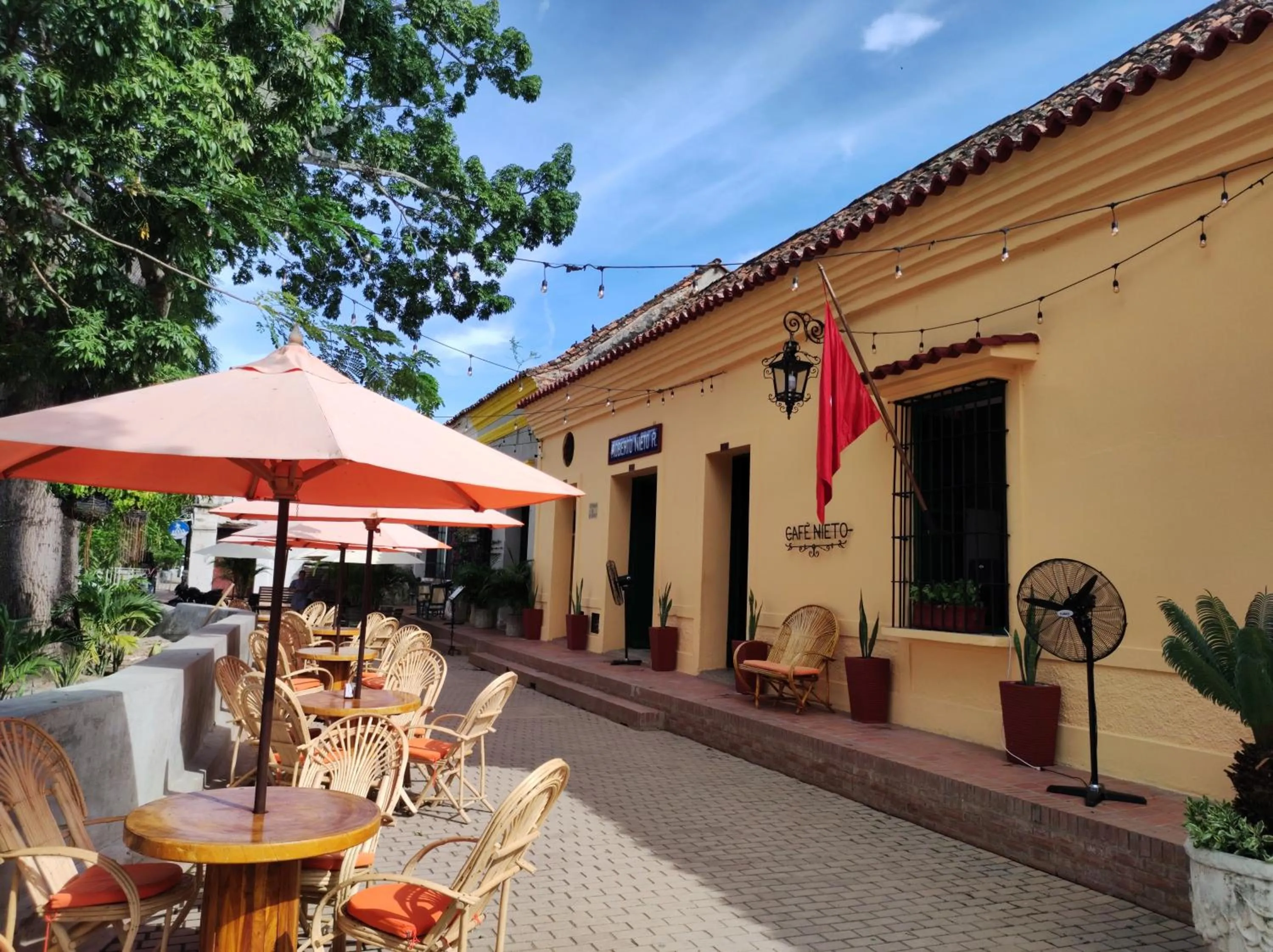 Restaurant/places to eat in HOTEL NIETO MOMPOX, ubicado en el corazón del centro histórico, frente al rio magdalena en zona de malecón