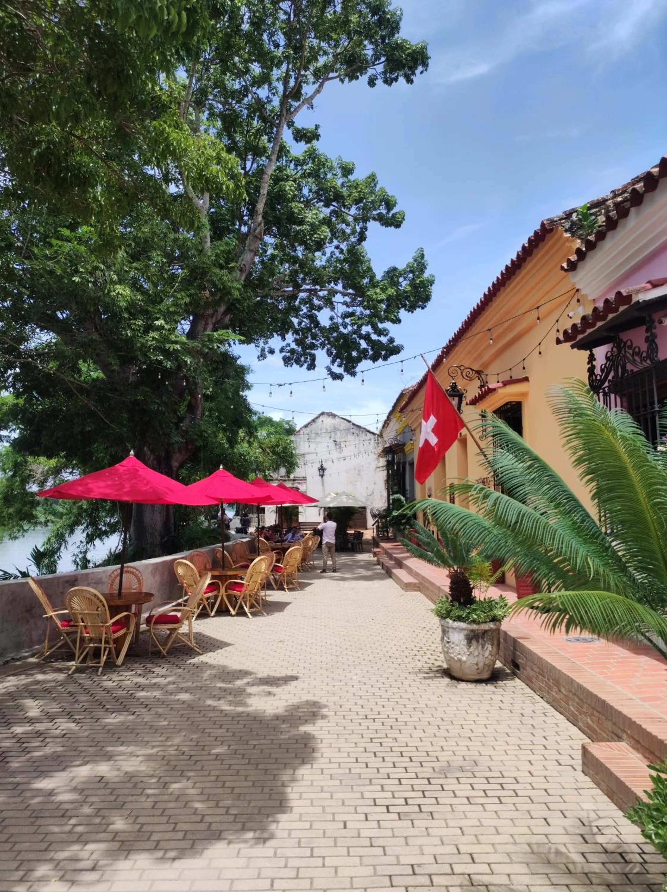 Property building in HOTEL NIETO MOMPOX, ubicado en el corazón del centro histórico, frente al rio magdalena en zona de malecón