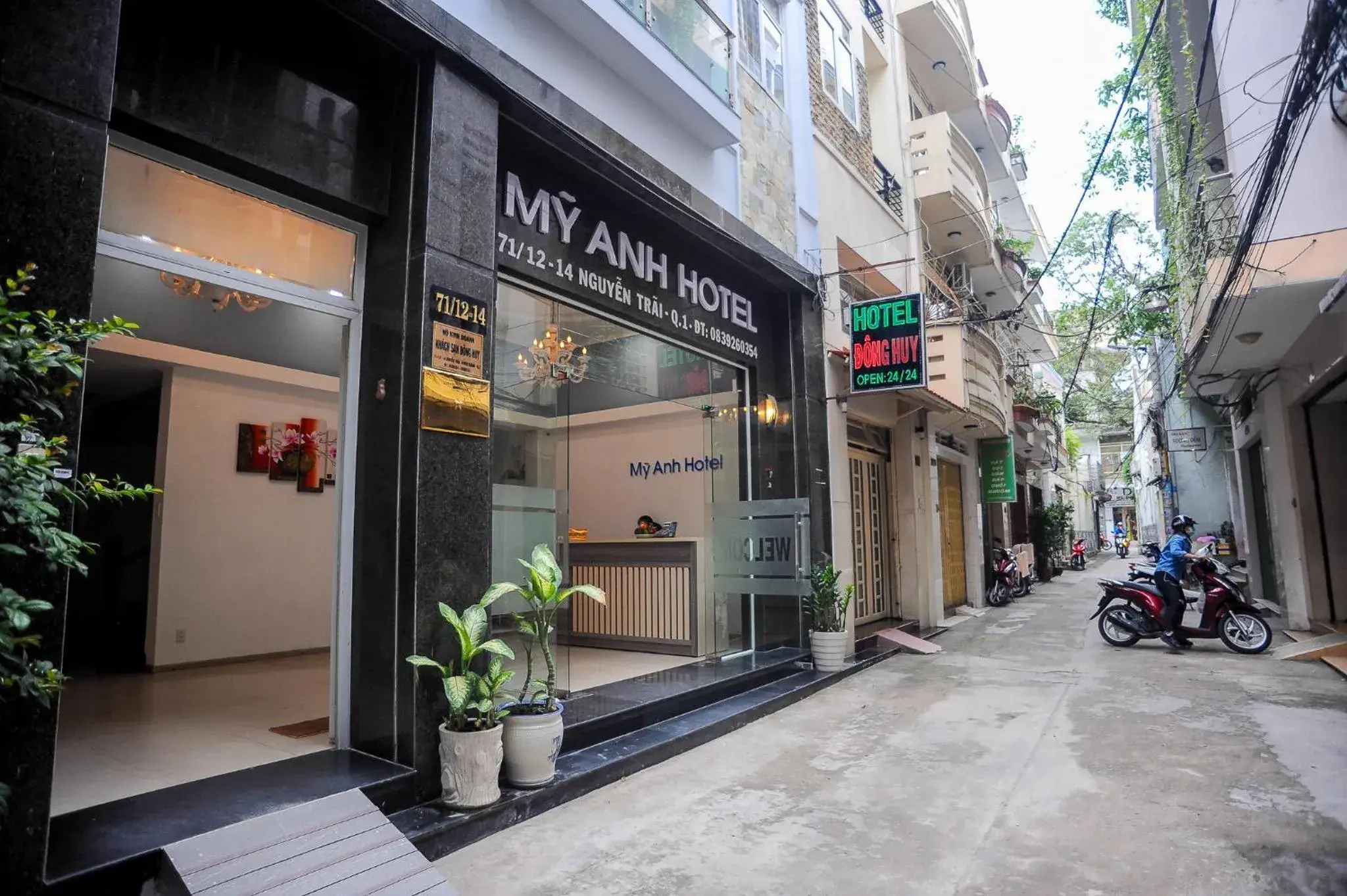Property building in My Anh 120 Central Saigon Hotel Ben Thanh Market Property building in My Anh 120 Central Saigon Hotel Ben Thanh Market