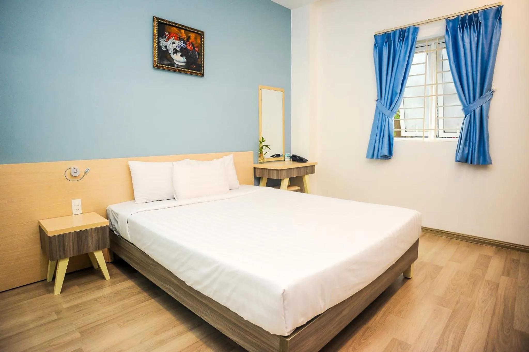 Bed in My Anh 120 Central Saigon Hotel Ben Thanh Market