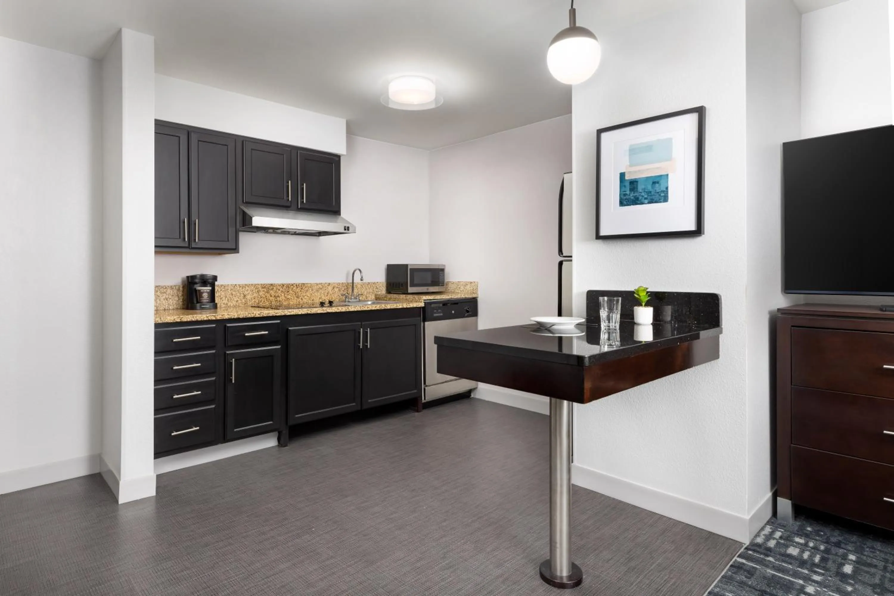 kitchen in Homewood Suites by Hilton Manchester/Airport