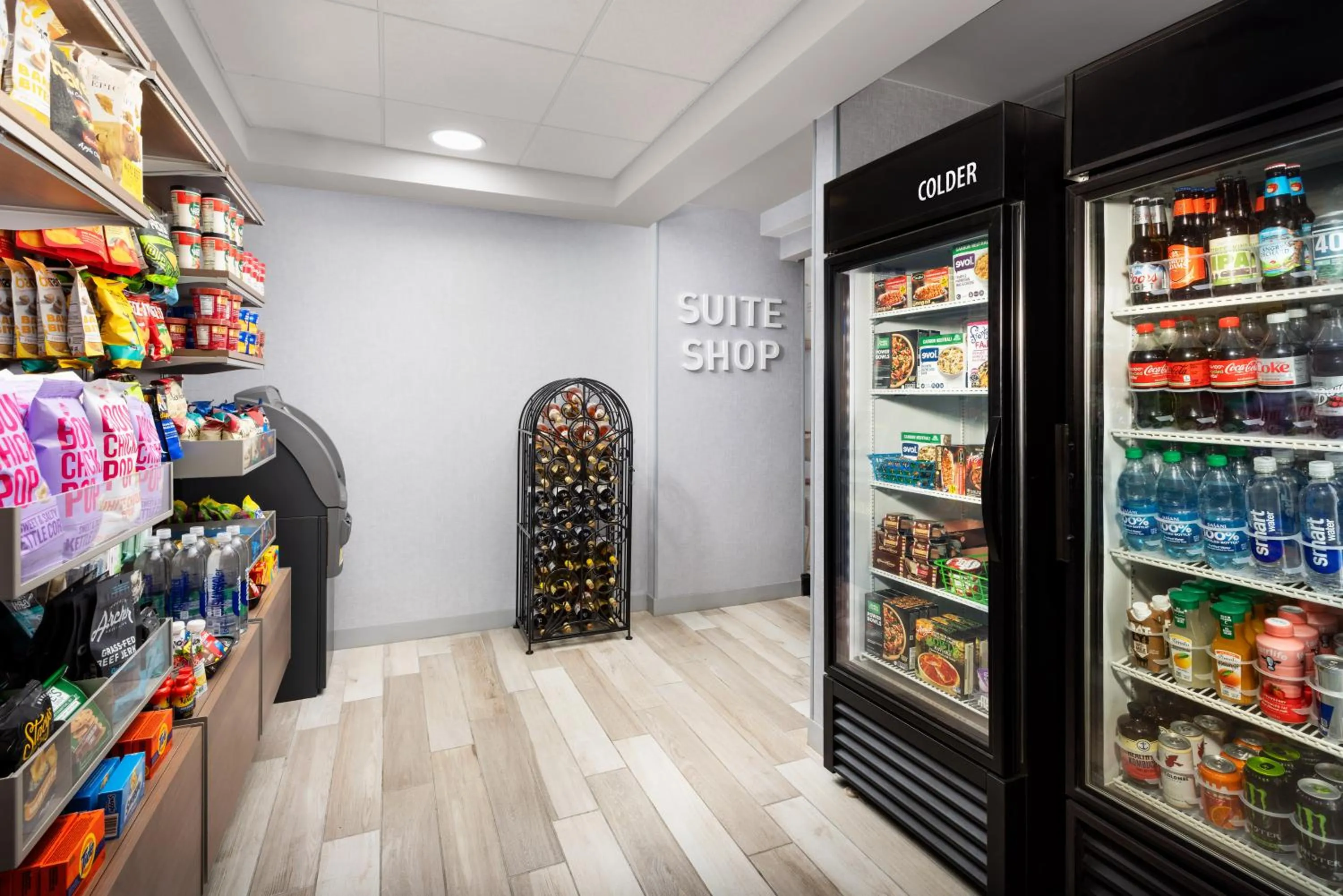 Supermarket/grocery shop in Homewood Suites by Hilton Manchester/Airport
