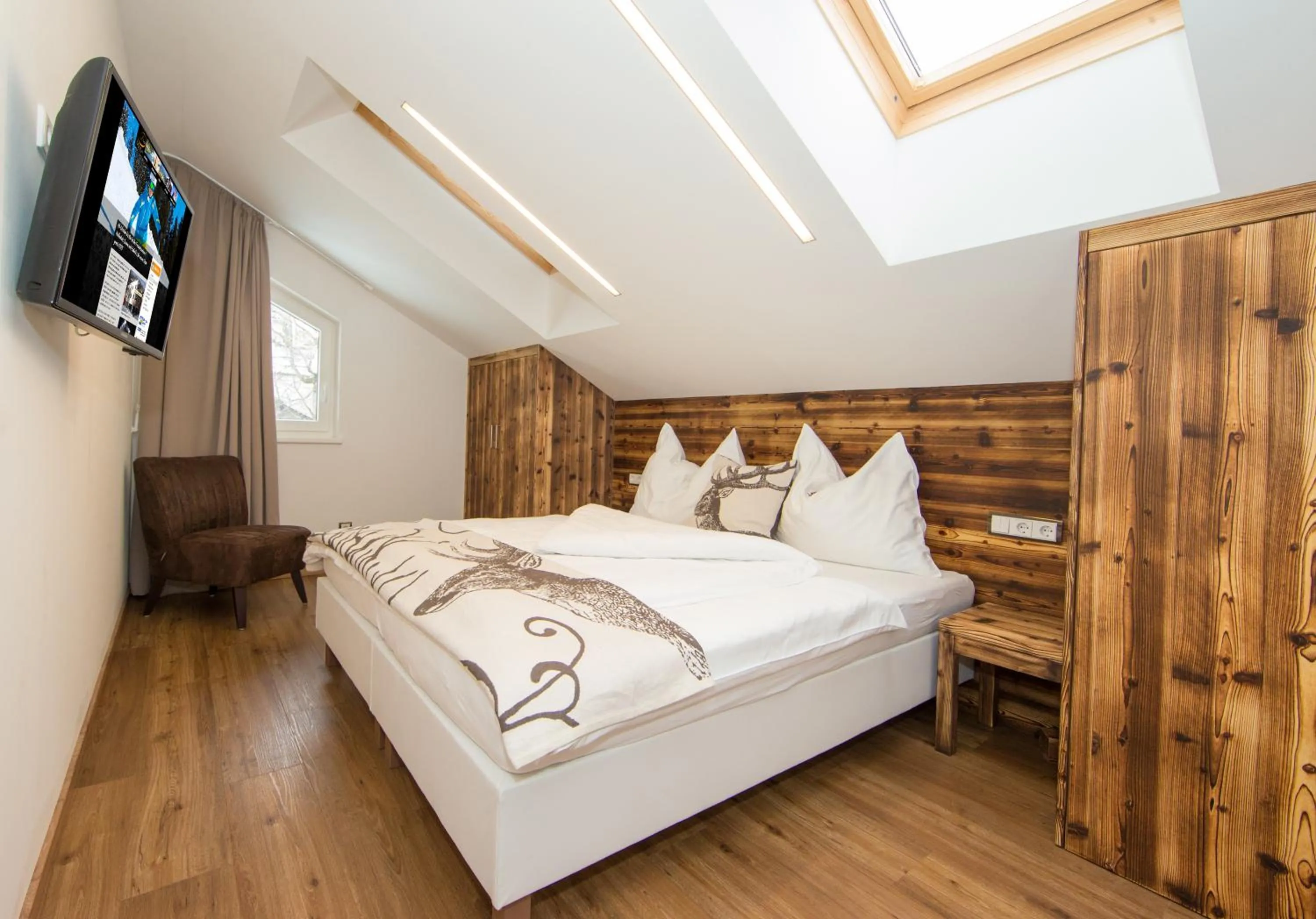Bedroom, Bed in Appartement Living Schönwies apartments with private Infrared cabin and Zell am See Kaprun summercard