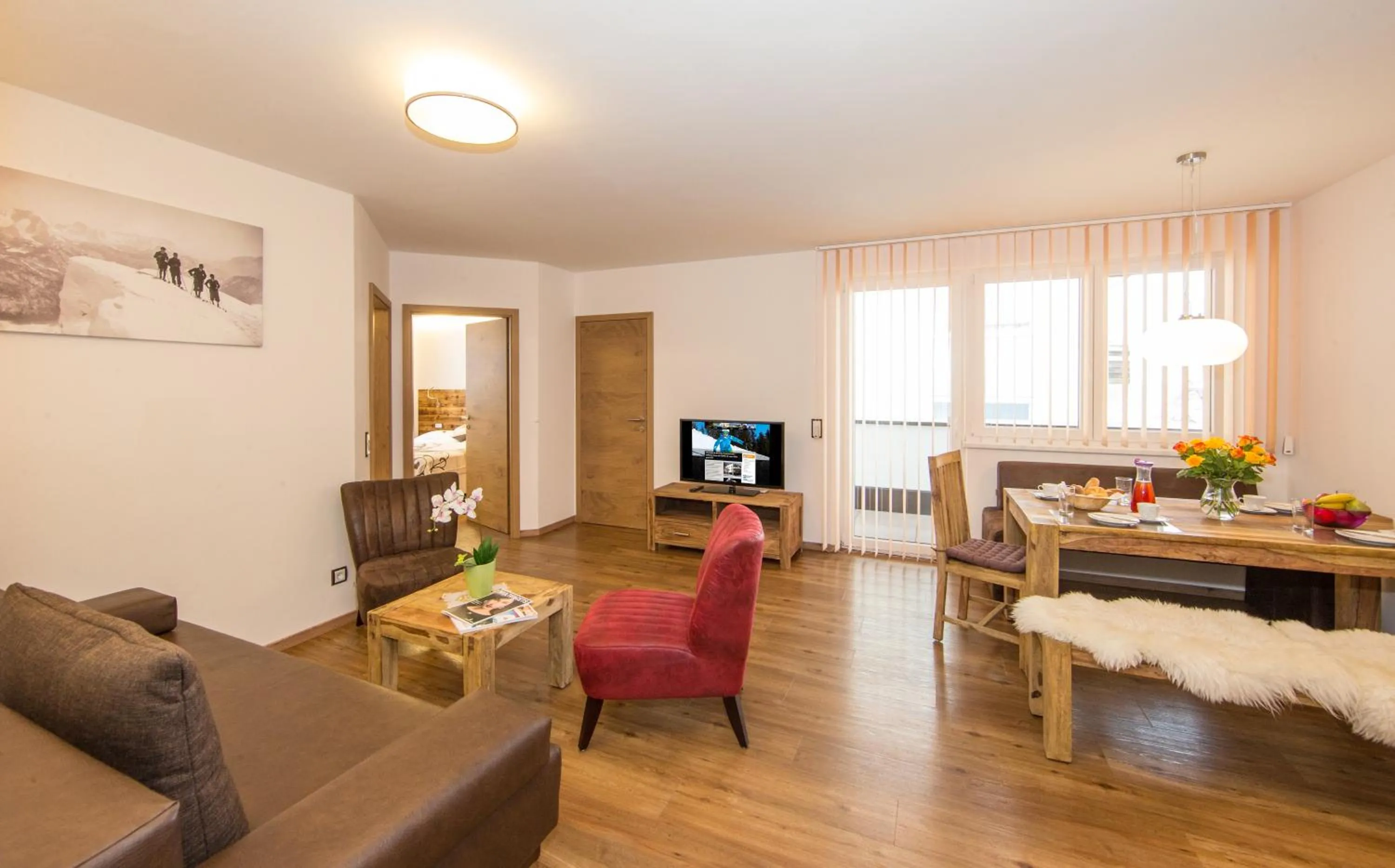 TV and multimedia in Appartement Living Schönwies apartments with private Infrared cabin and Zell am See Kaprun summercard