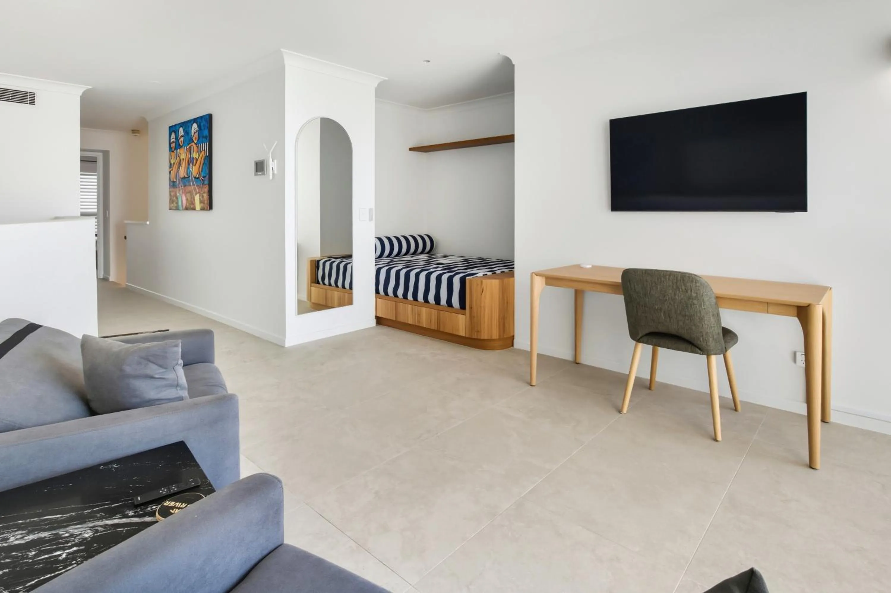 TV and multimedia in Osprey Apartments