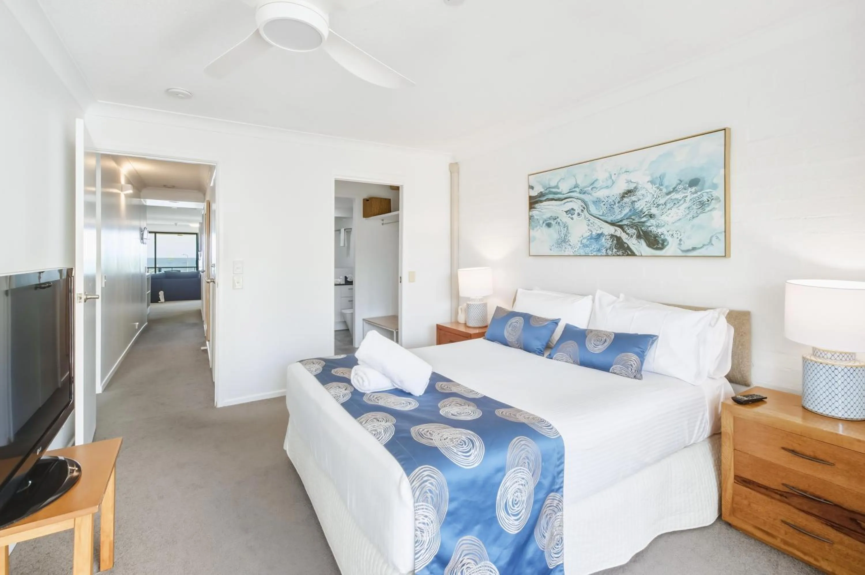 Bedroom, Bed in Osprey Apartments