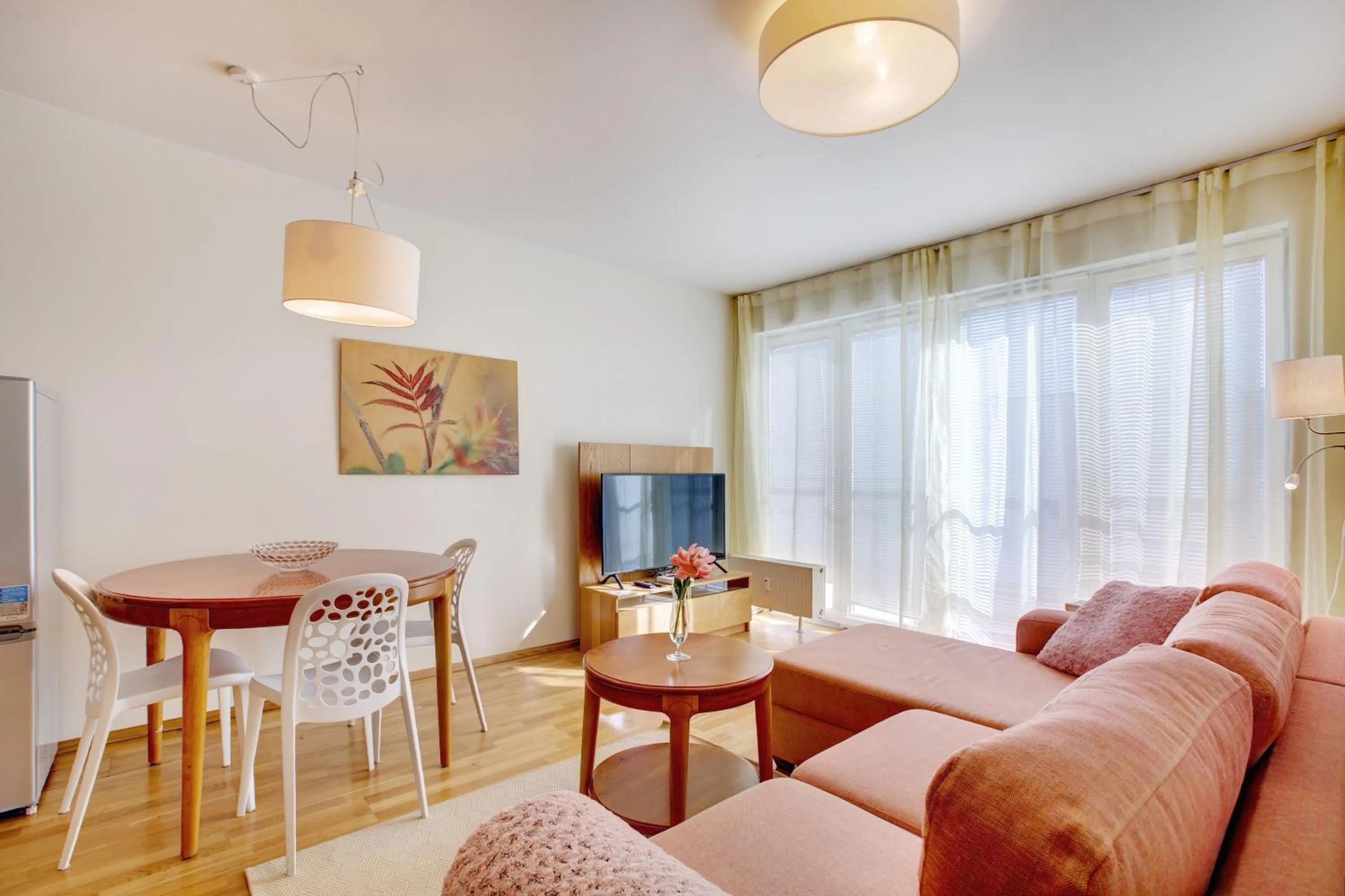 Solar Apartments - Liberty Square