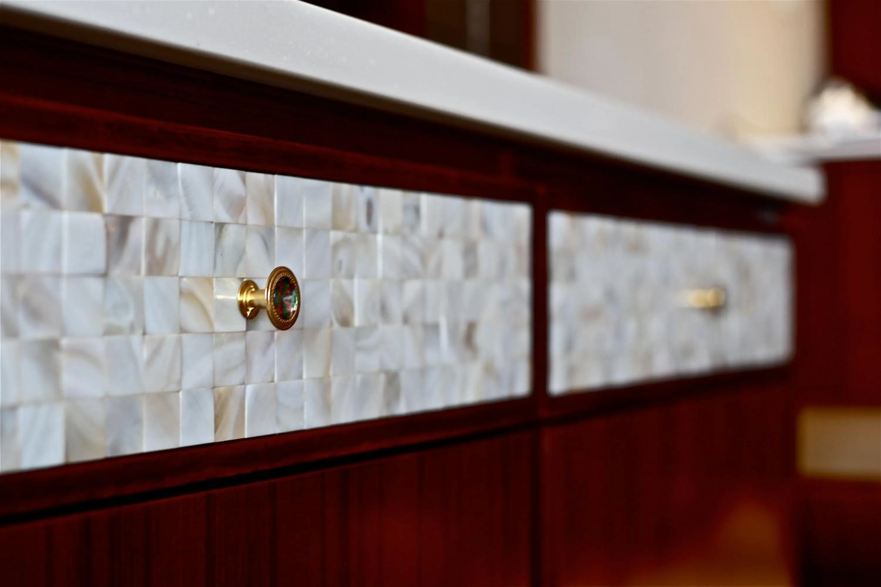 Decorative detail in Hôtel Huatian Chinagora