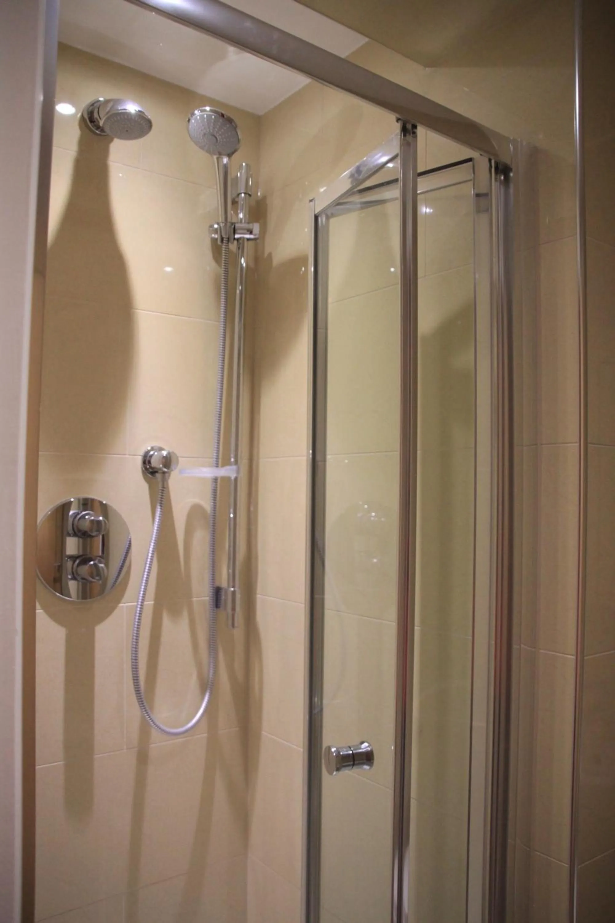 Bathroom in Sheriff Hotel