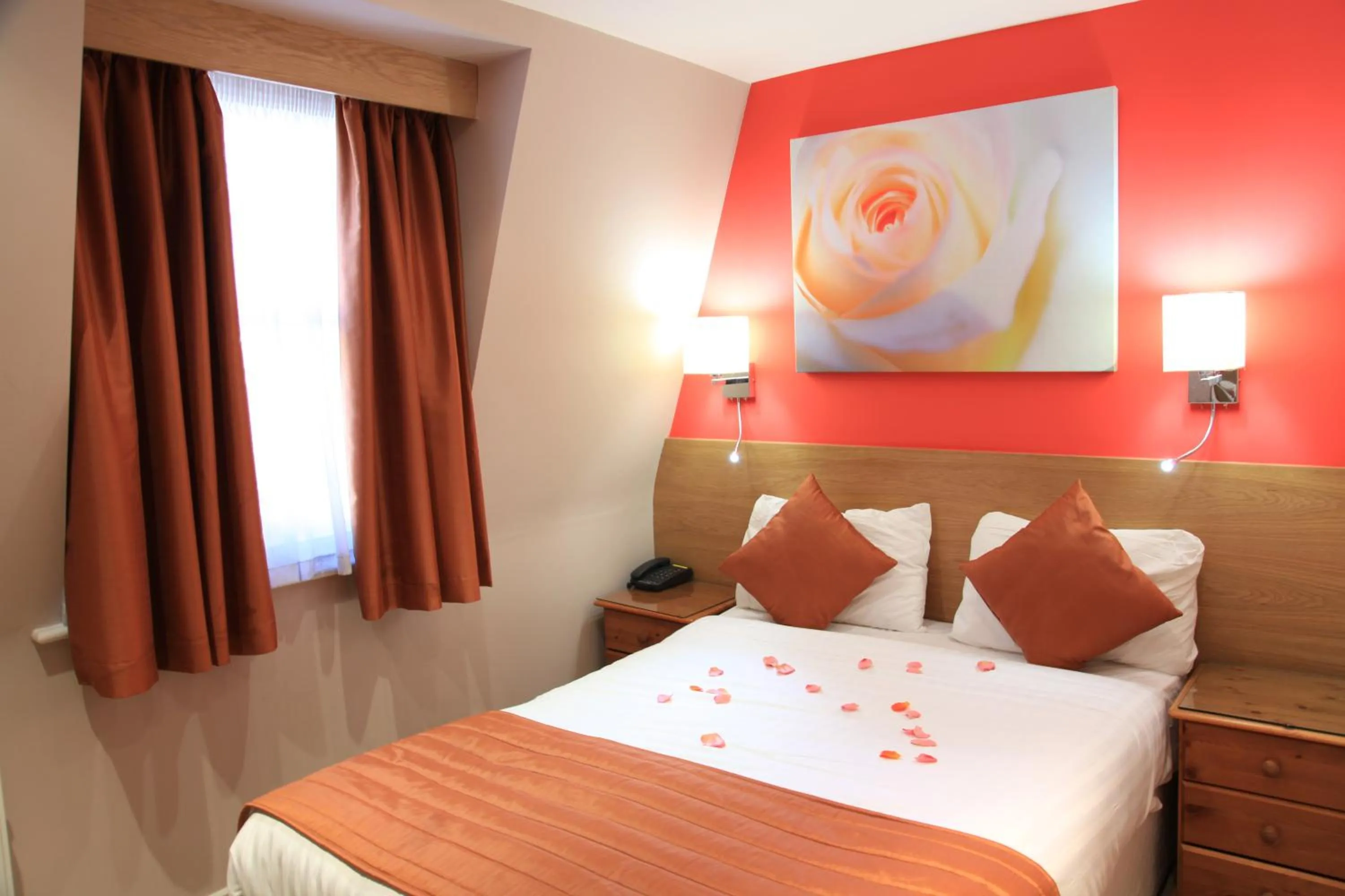 Bed in Sheriff Hotel