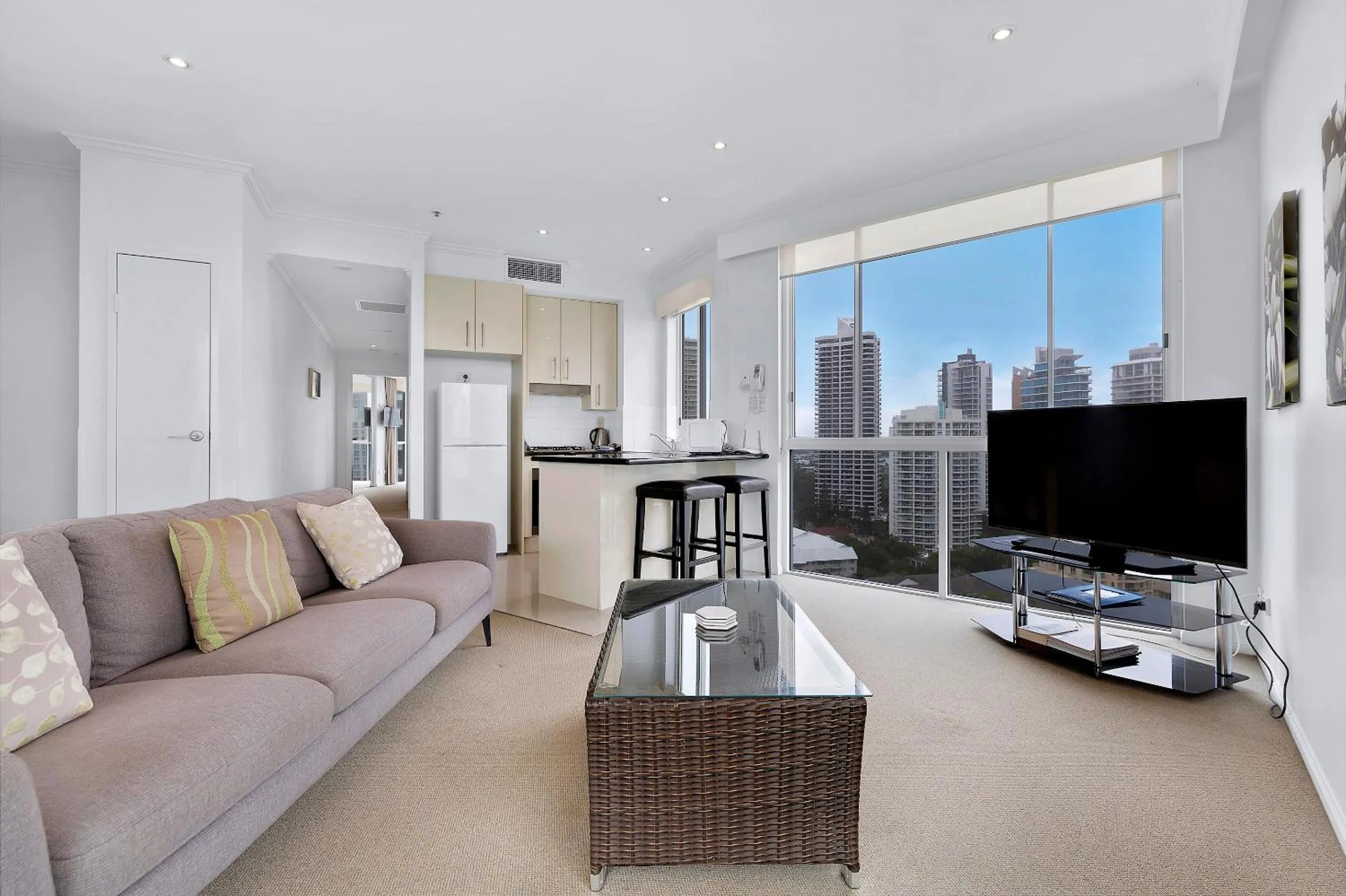 Living room in Pacific Views Resort