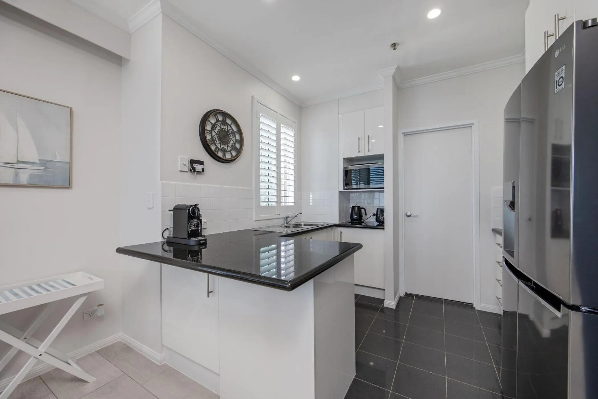 kitchen in Pacific Views Resort