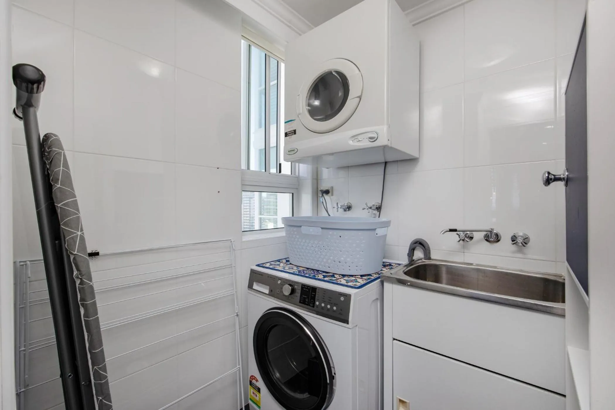 laundry in Pacific Views Resort