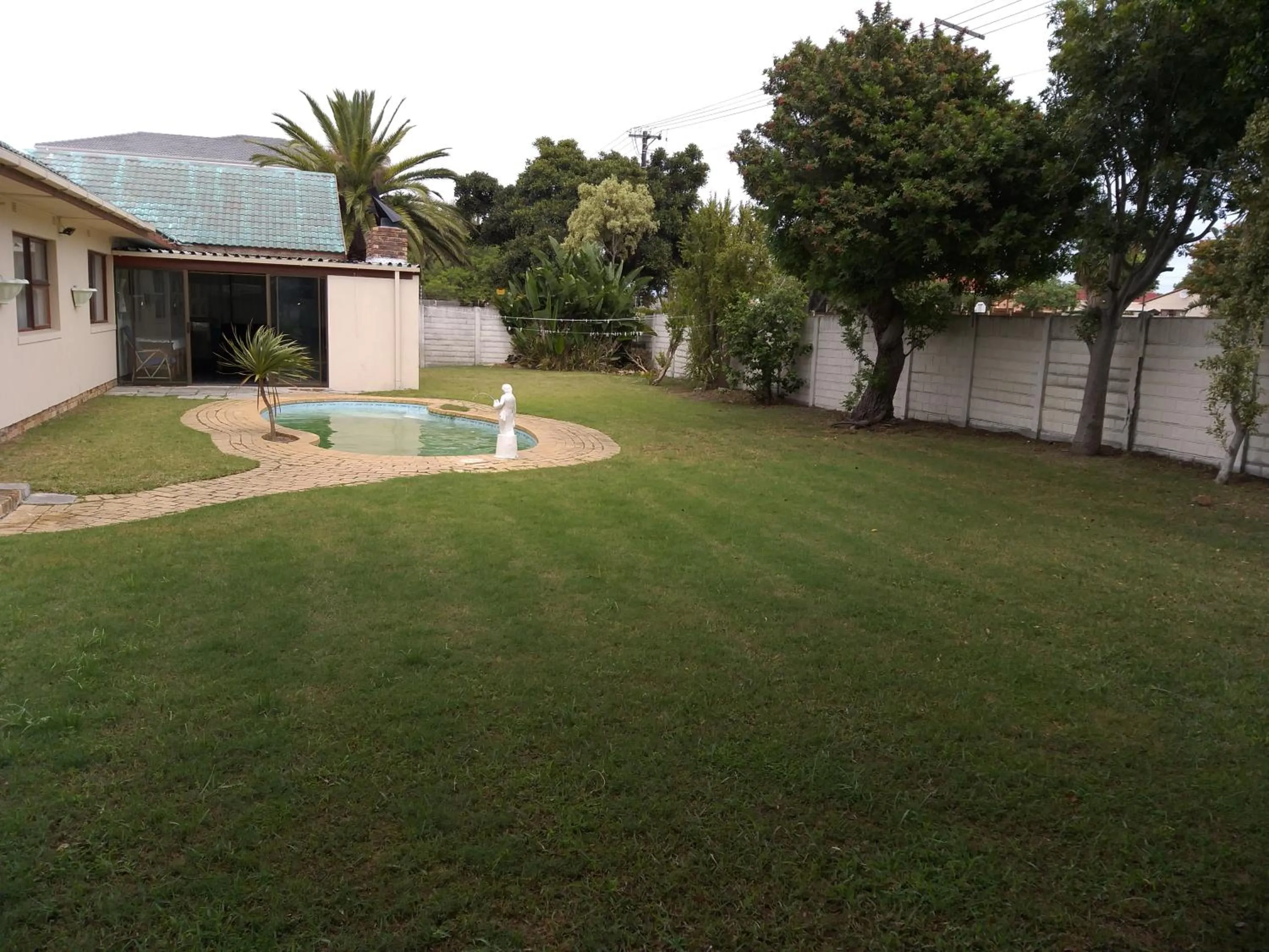 Property building in DJ'S B&B in Table View Cape Town