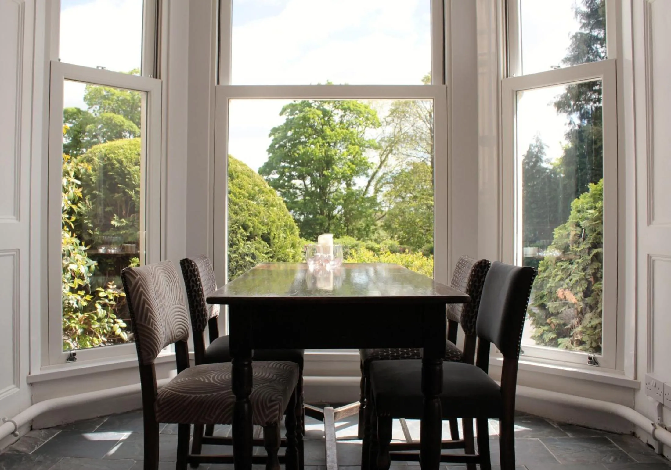 Restaurant/places to eat in Mansion House Llansteffan