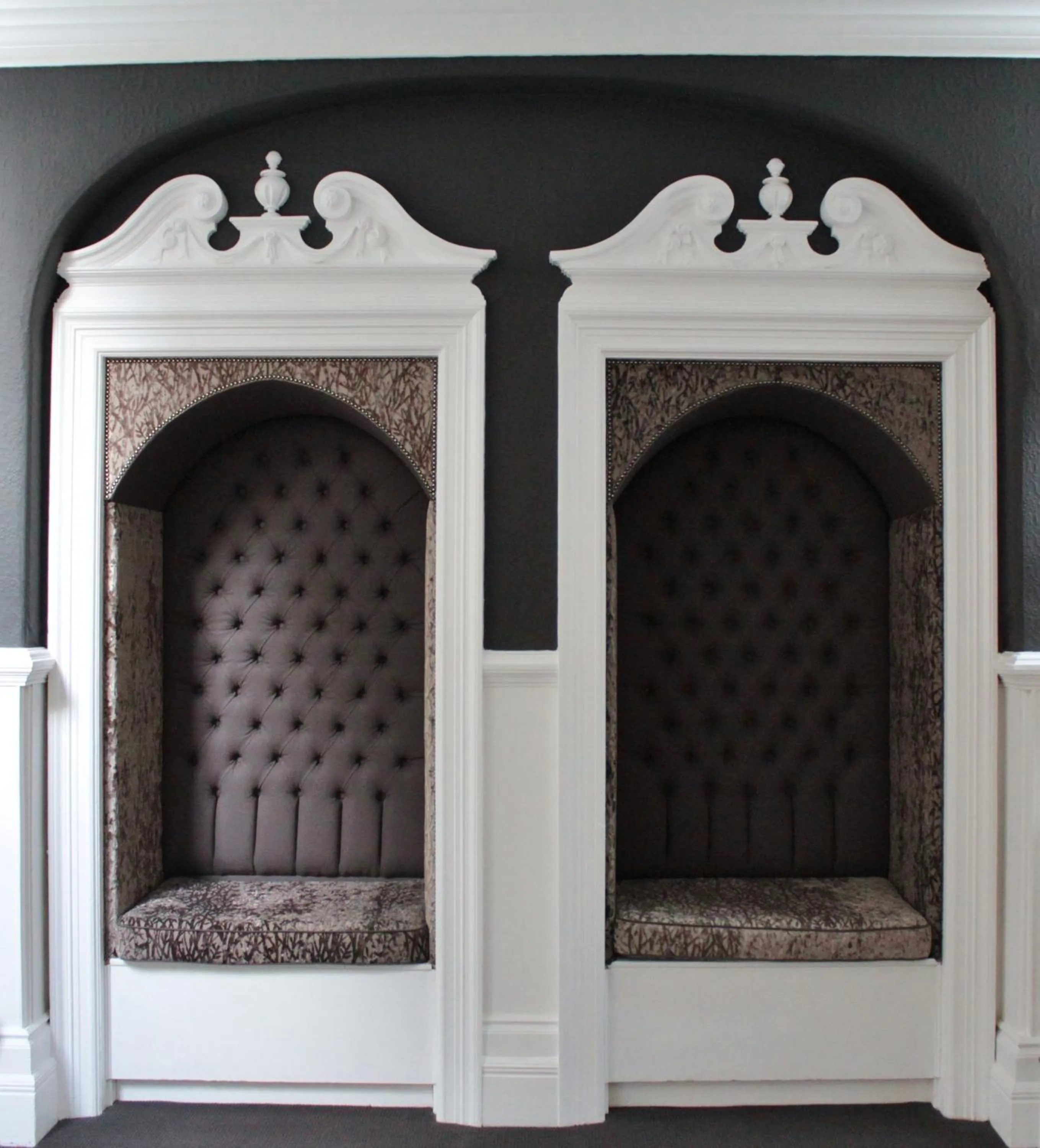 Decorative detail in Mansion House Llansteffan