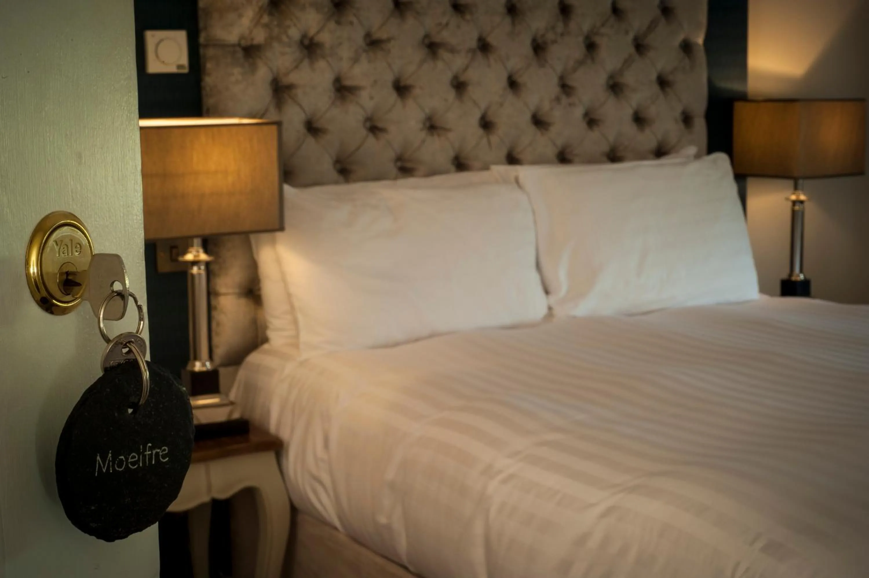 Bedroom, Bed in Mansion House Llansteffan