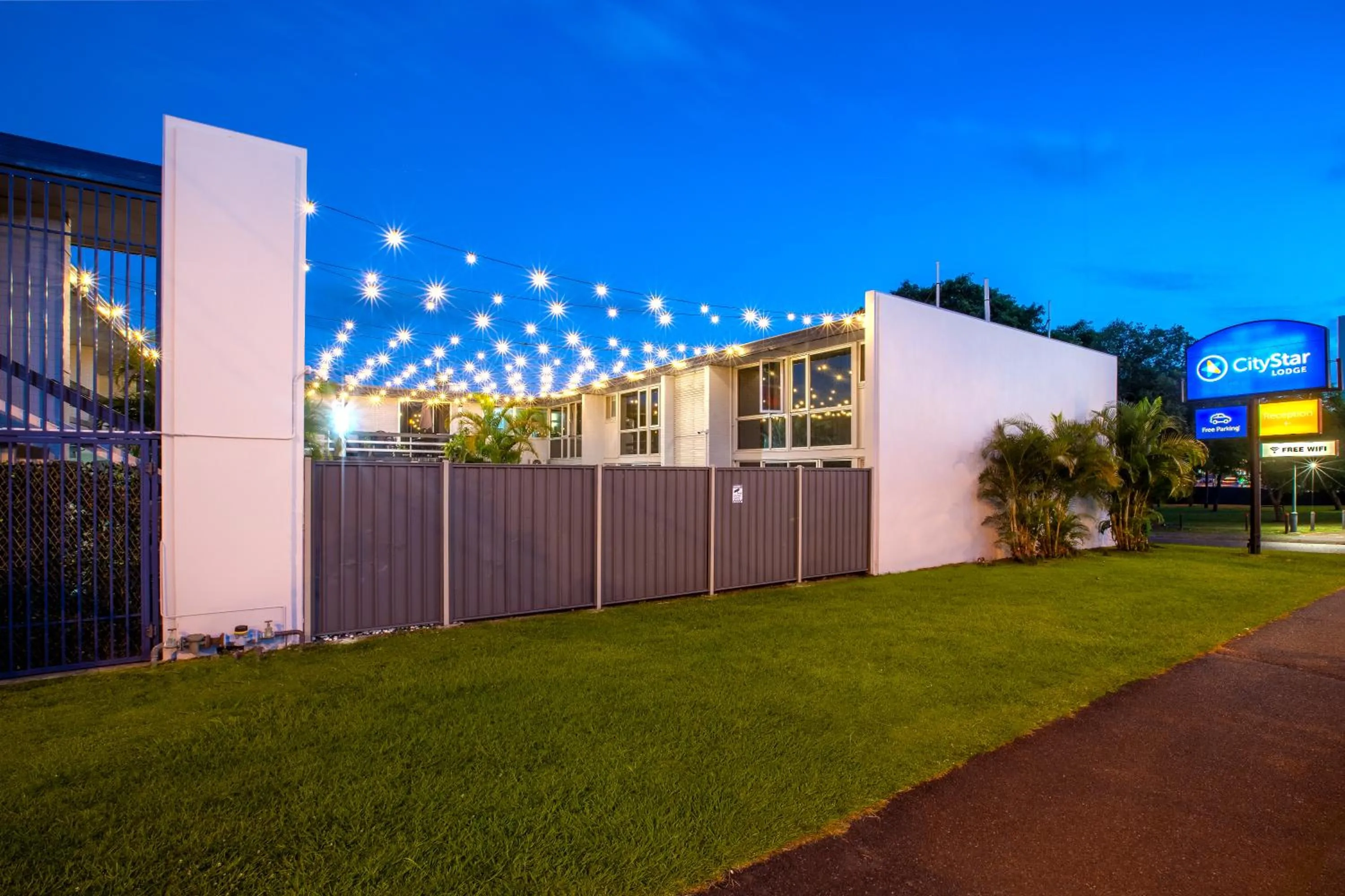 Night in City Star Lodge