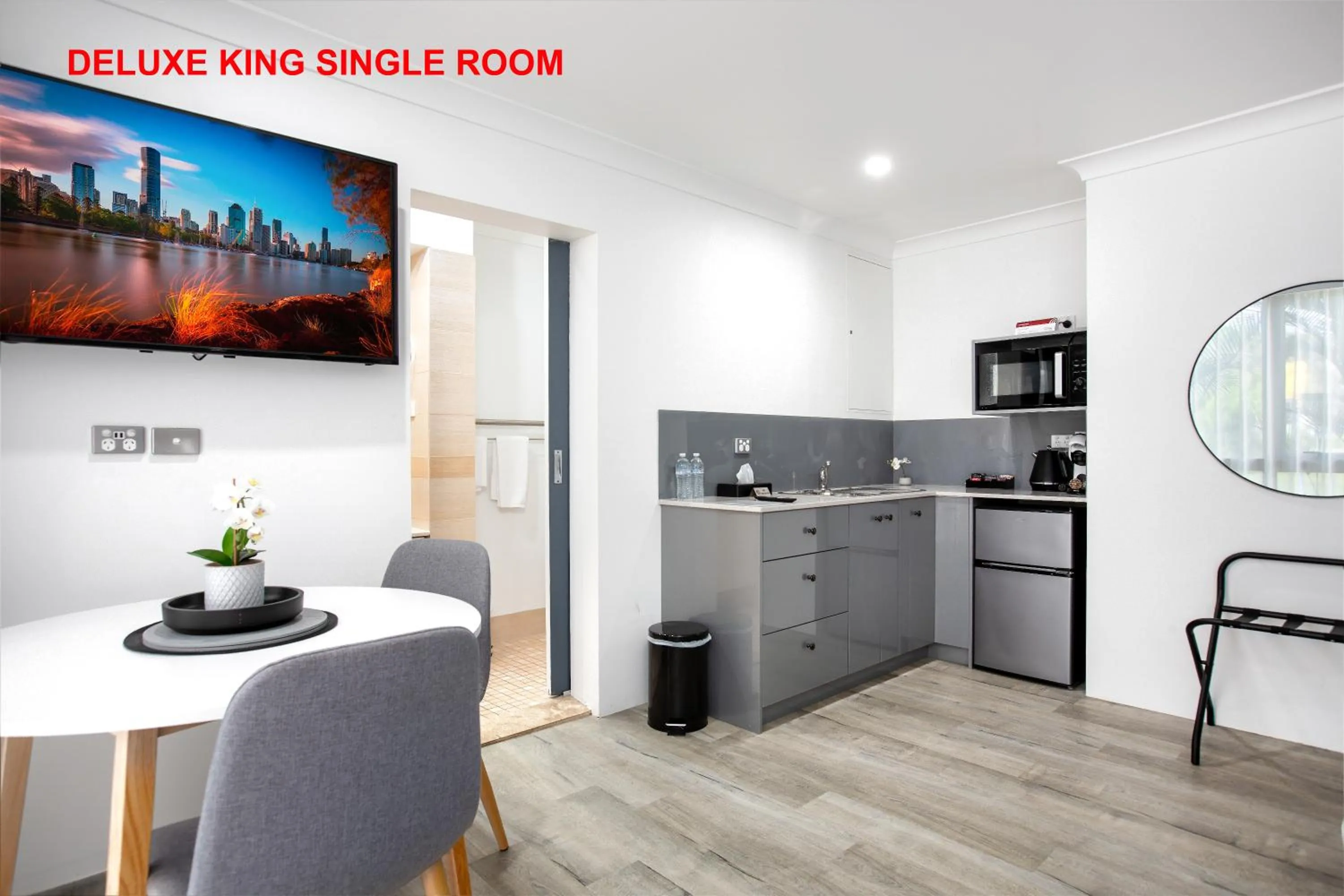 Kitchen or kitchenette in City Star Lodge