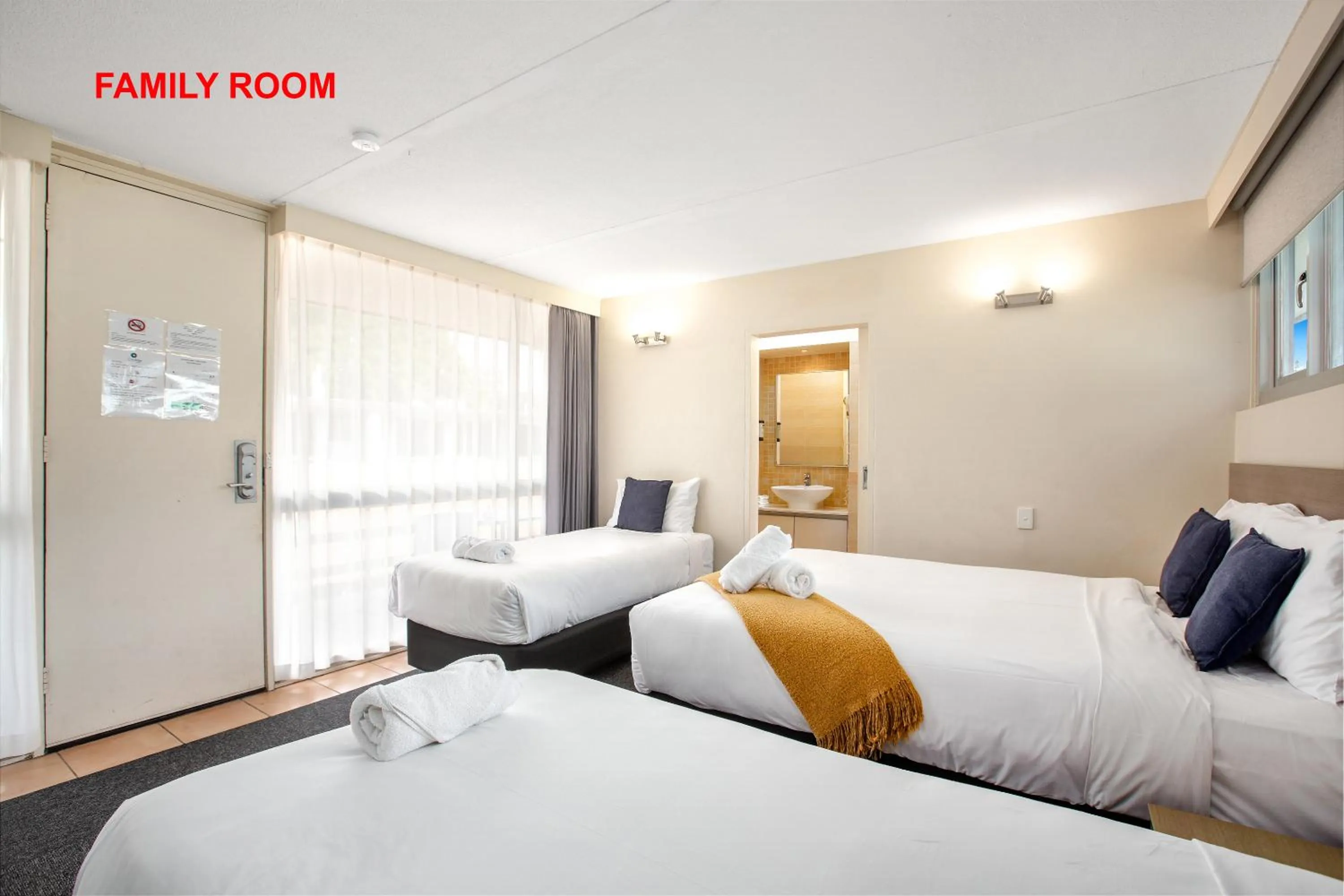 Bed in City Star Lodge