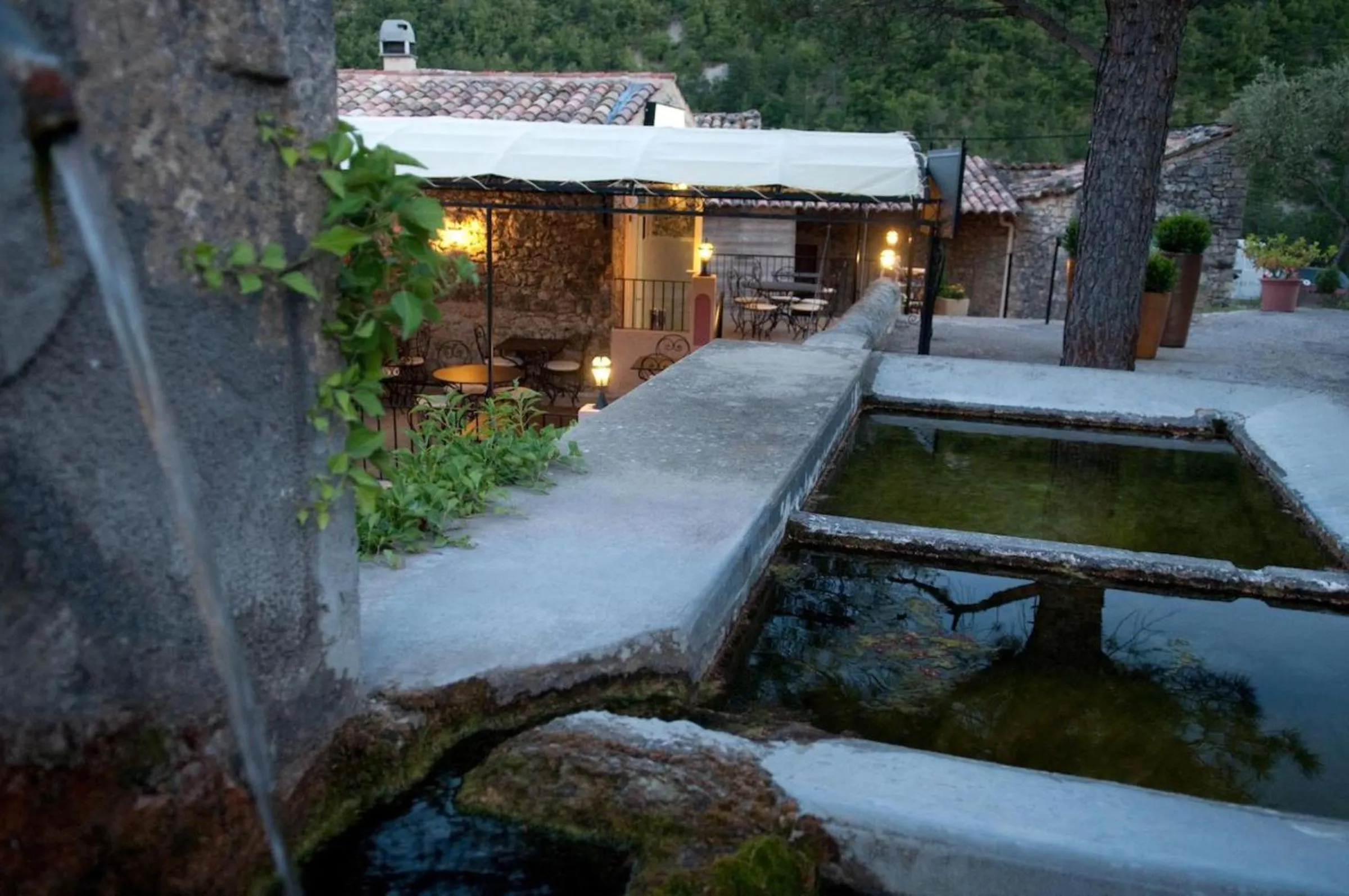Garden in Hotel L'Oustau de la Font