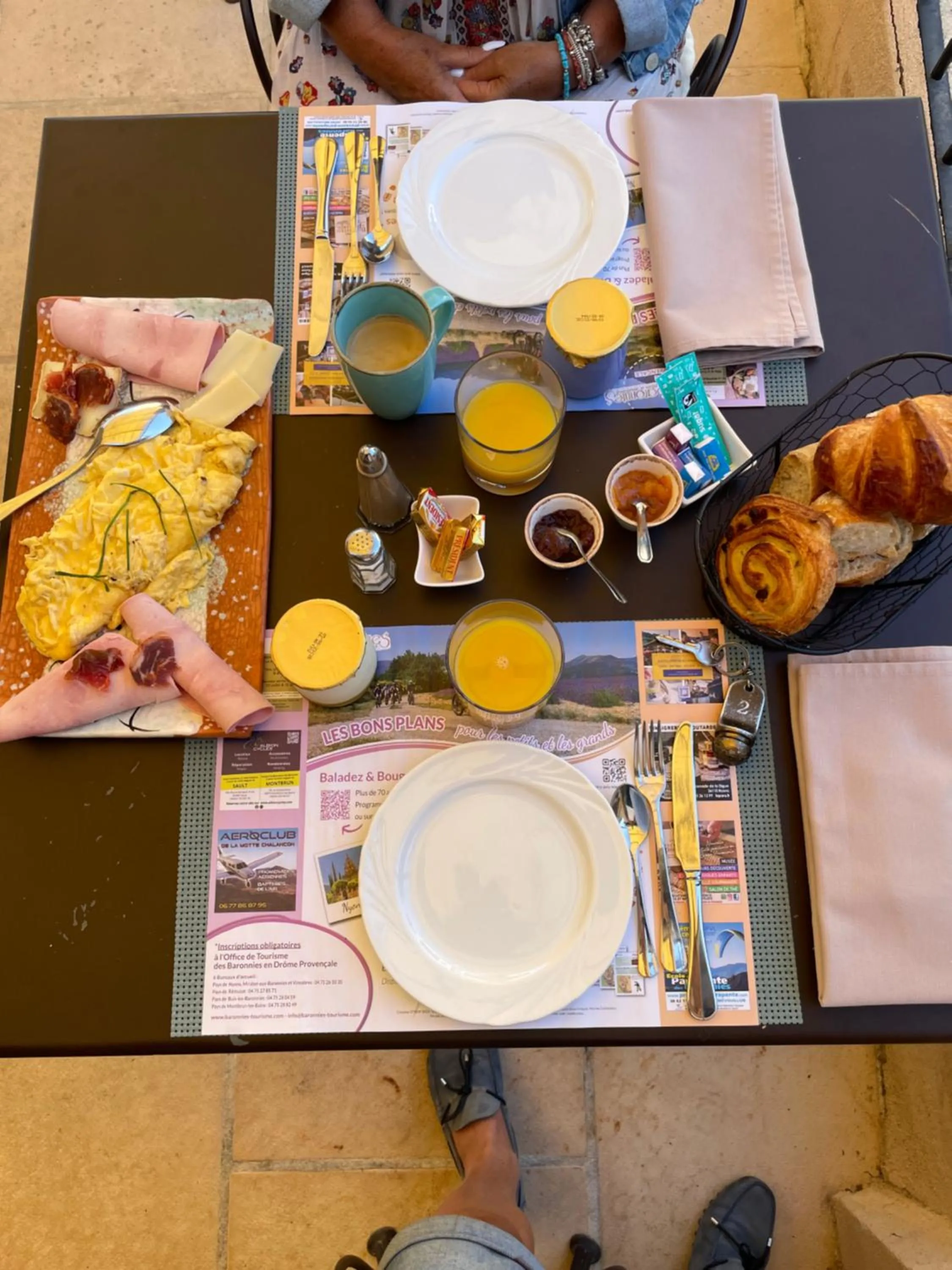 Breakfast in Hotel L'Oustau de la Font