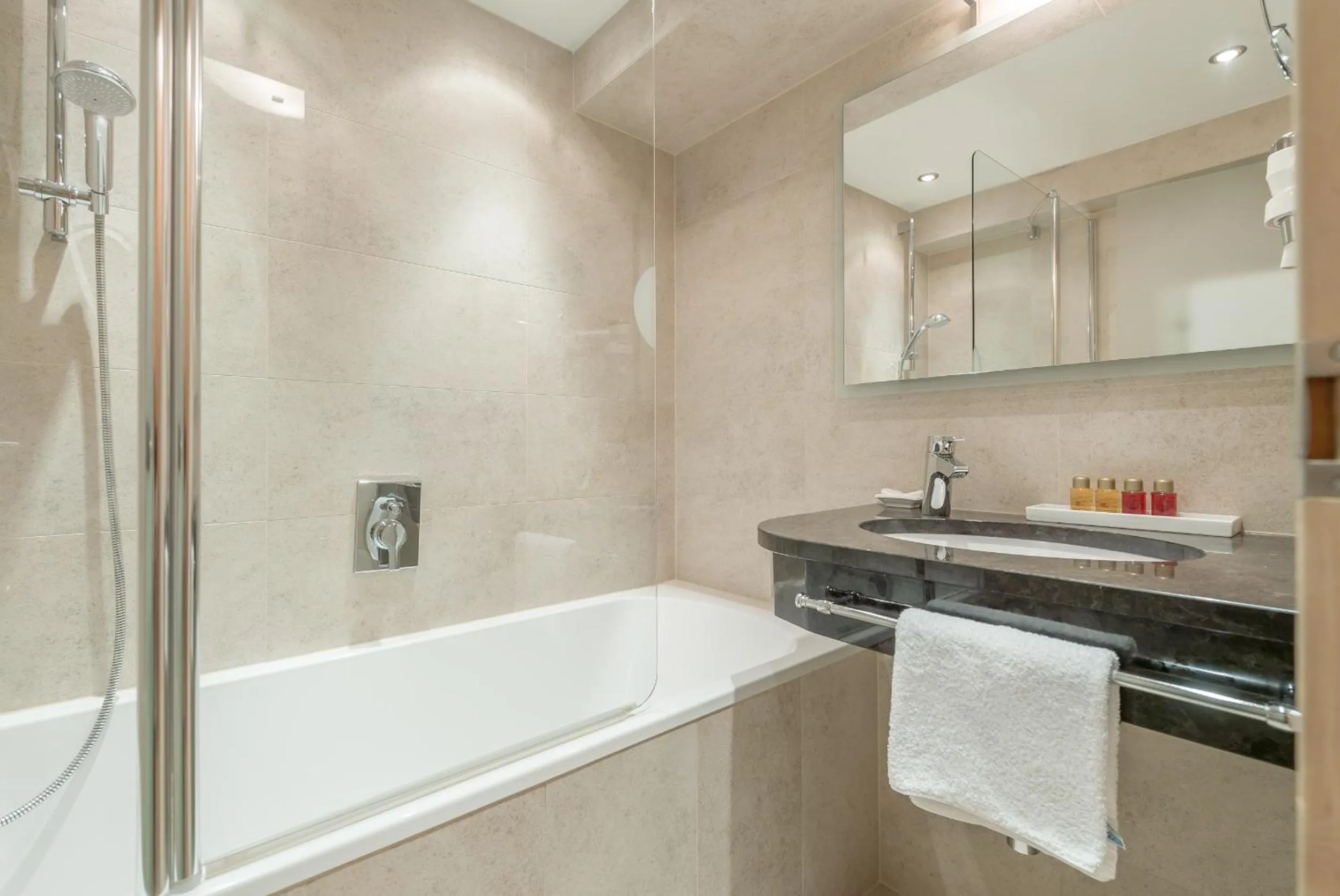 Bathroom in Hotel Gurglhof Superior