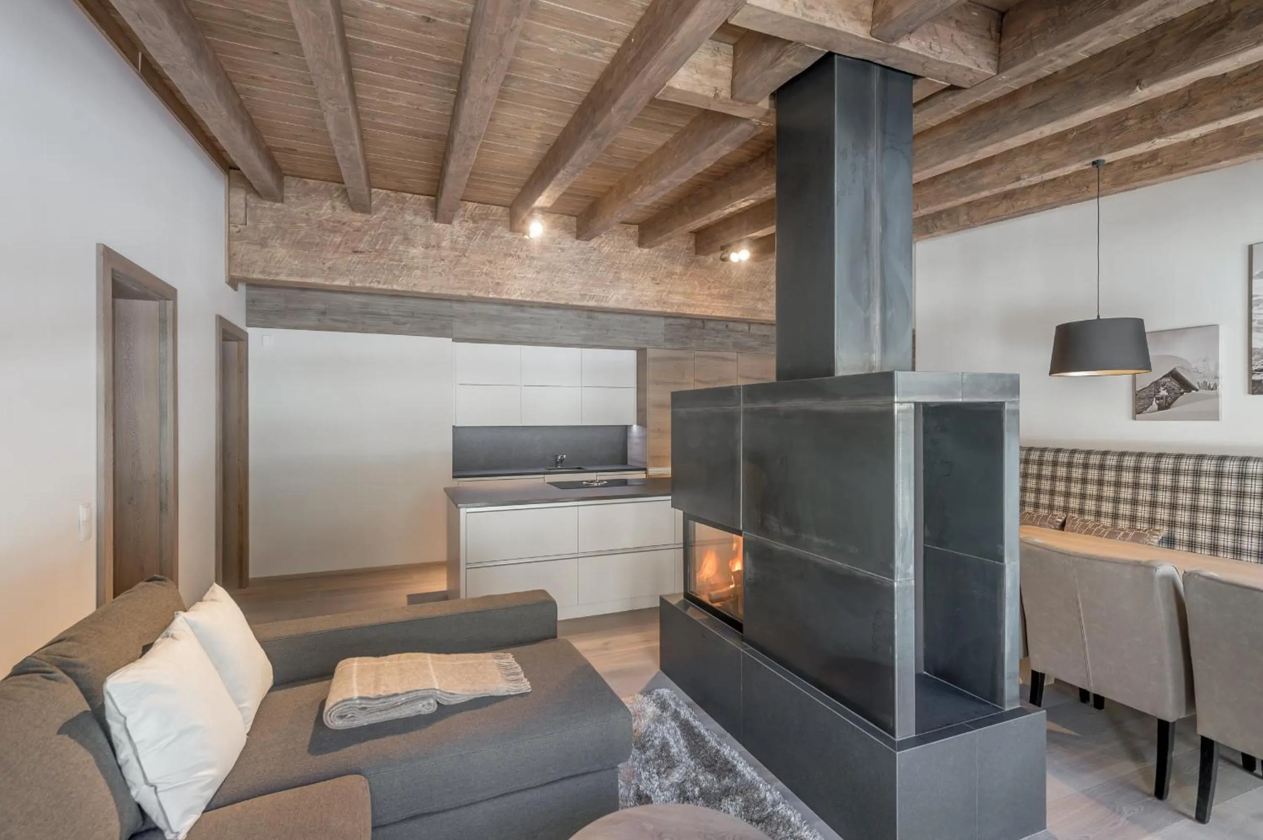 Communal lounge/ TV room in Hotel Gurglhof Superior