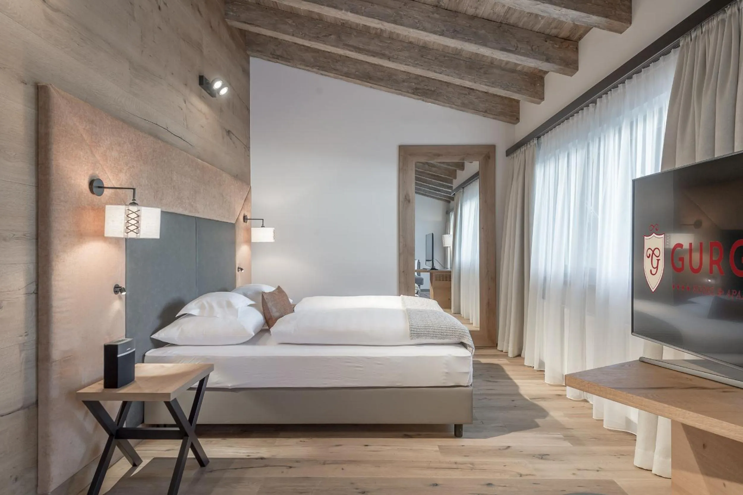 Photo of the whole room, Bed in Hotel Gurglhof Superior