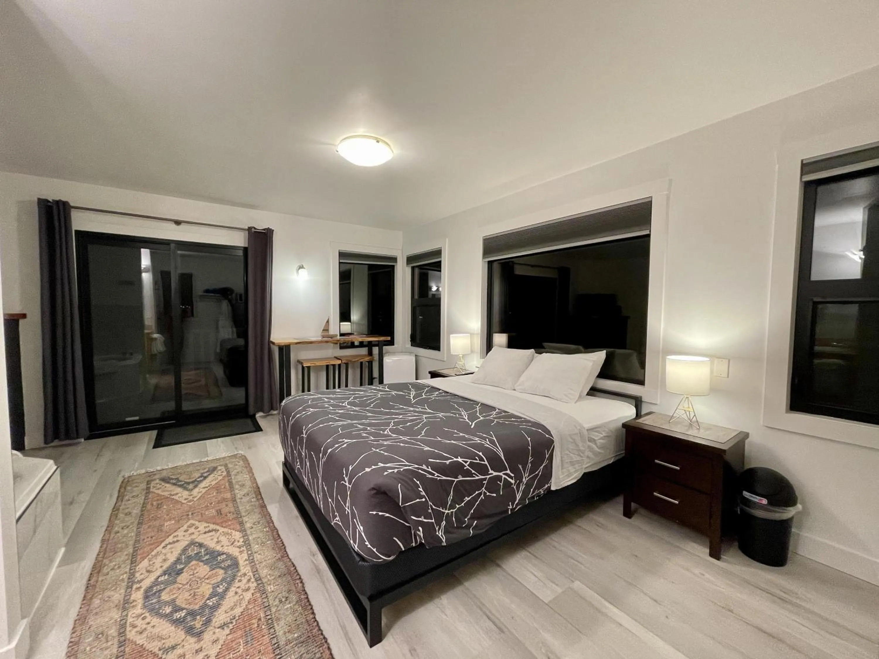 Property building, Bed in Oceanfront Room With Hot Tub & Firepit