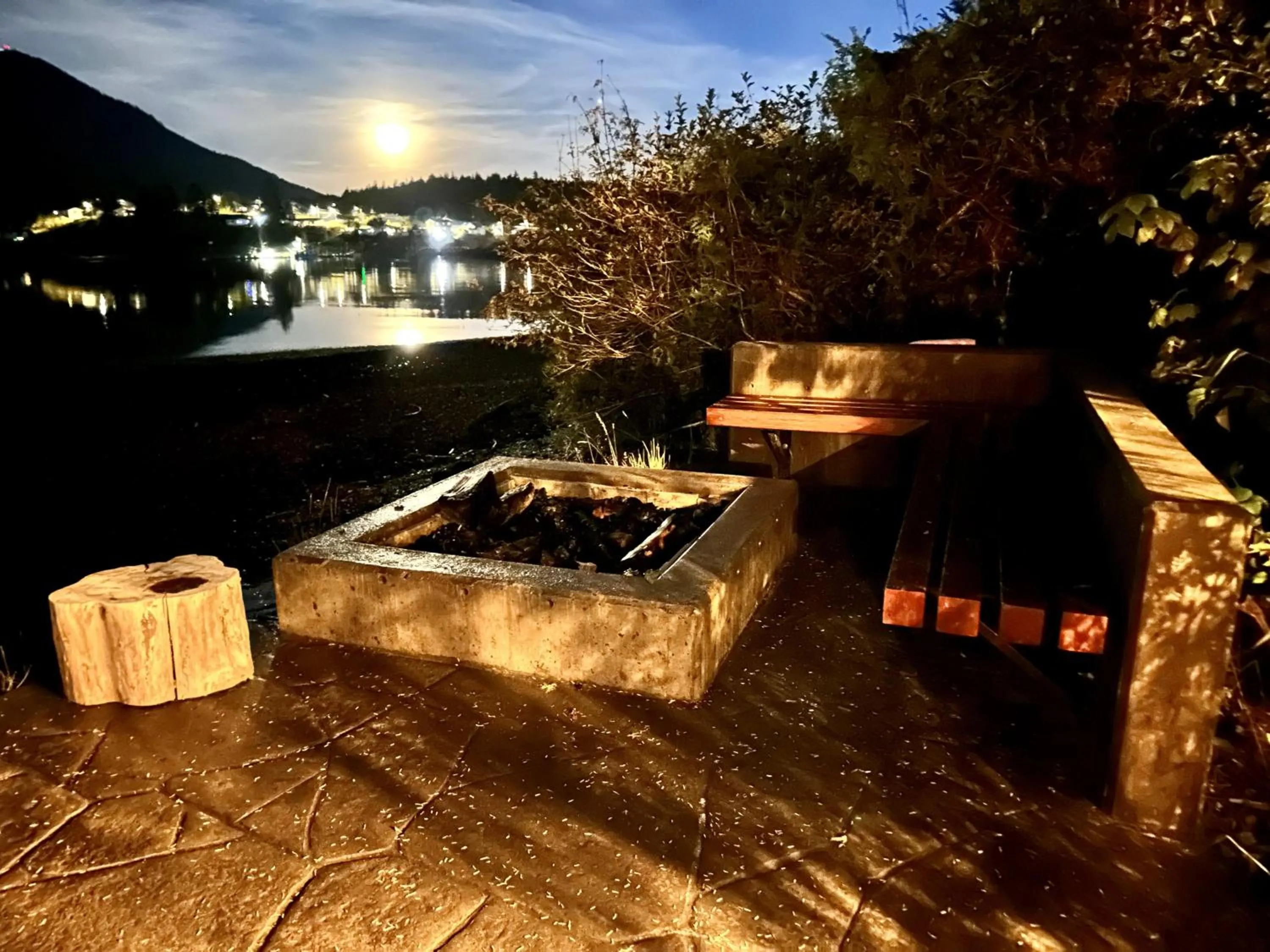 Property building in Oceanfront Room With Hot Tub & Firepit