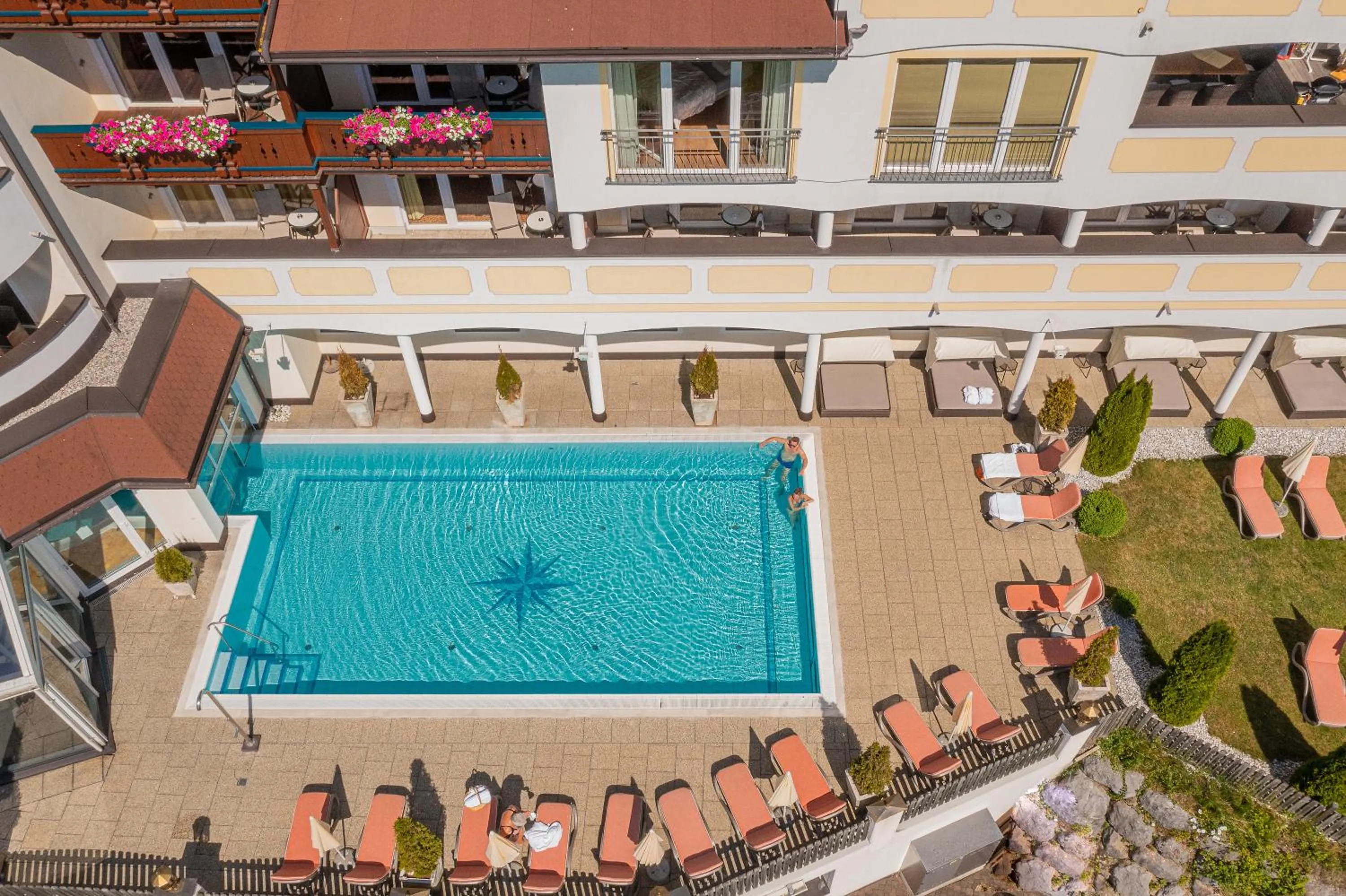 Property building in Hotel Alpina Wellness & Spa Resort