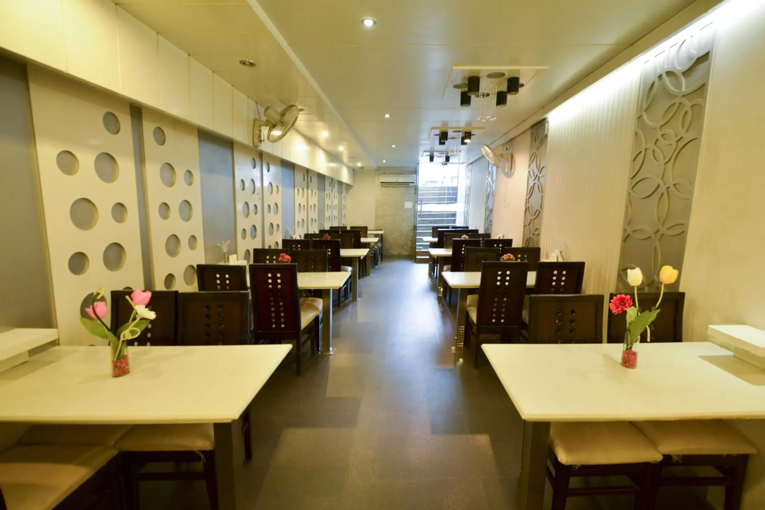 Restaurant/places to eat in Hotel Central Residency Restaurant/places to eat in Hotel Central Residency