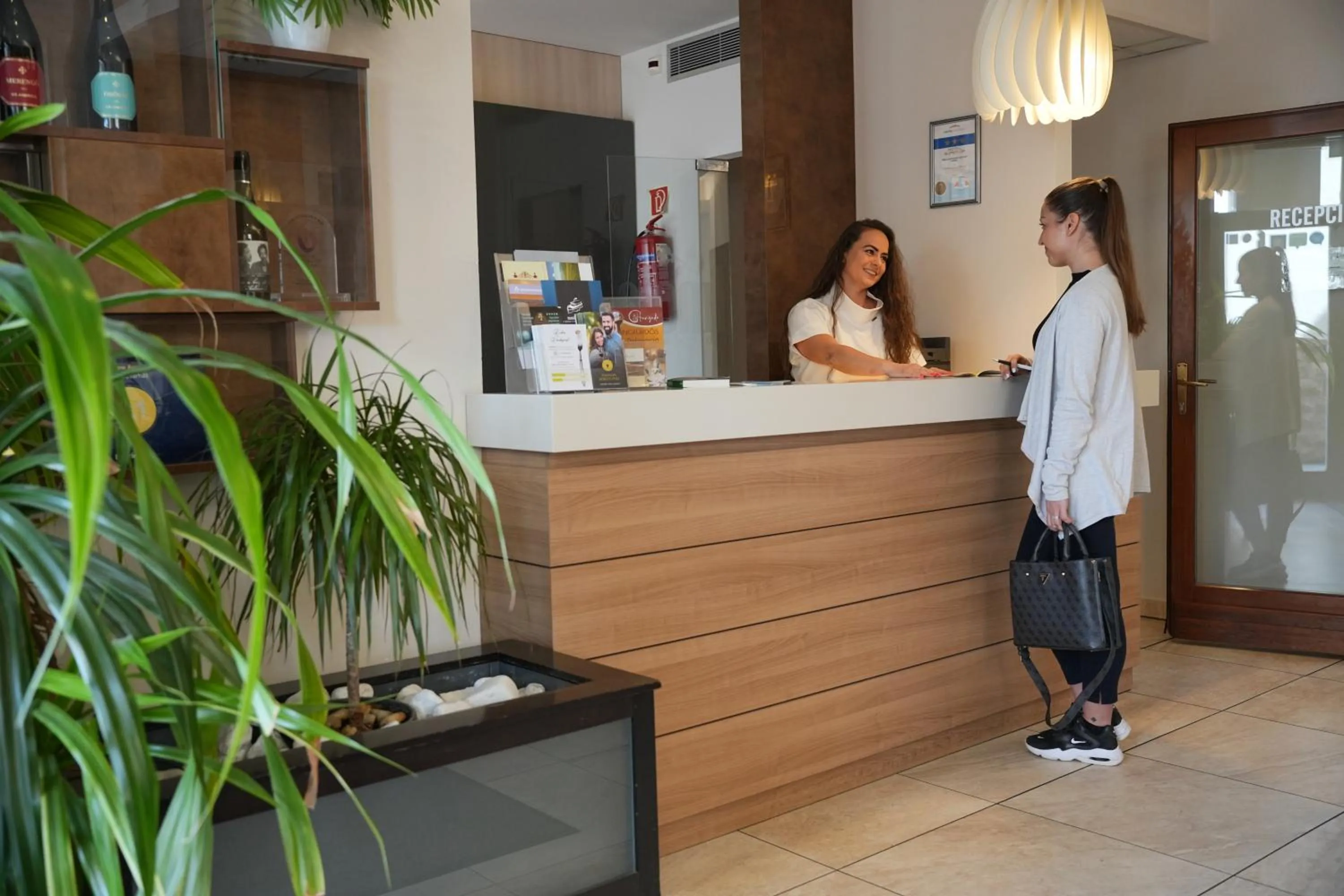 Lobby or reception in Imola Udvarház Dessert Hotel