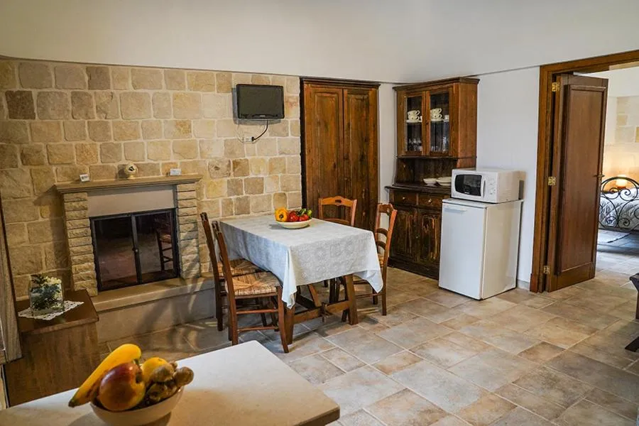 Dining area in Truddhi Casa e Cucina di Puglia