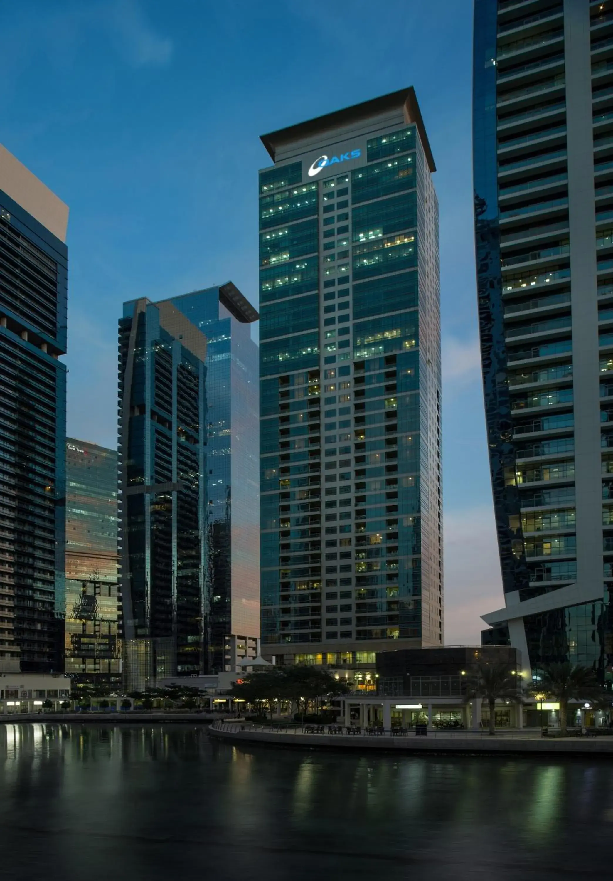 Facade/entrance in Oaks Liwa Heights Hotel Suites Facade/entrance in Oaks Liwa Heights Hotel Suites