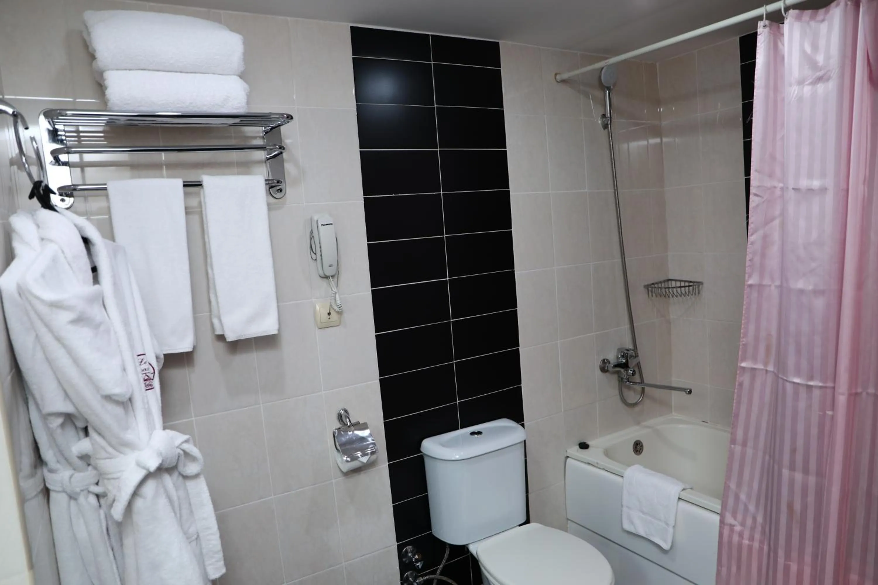 Le Grande Plaza Hotel