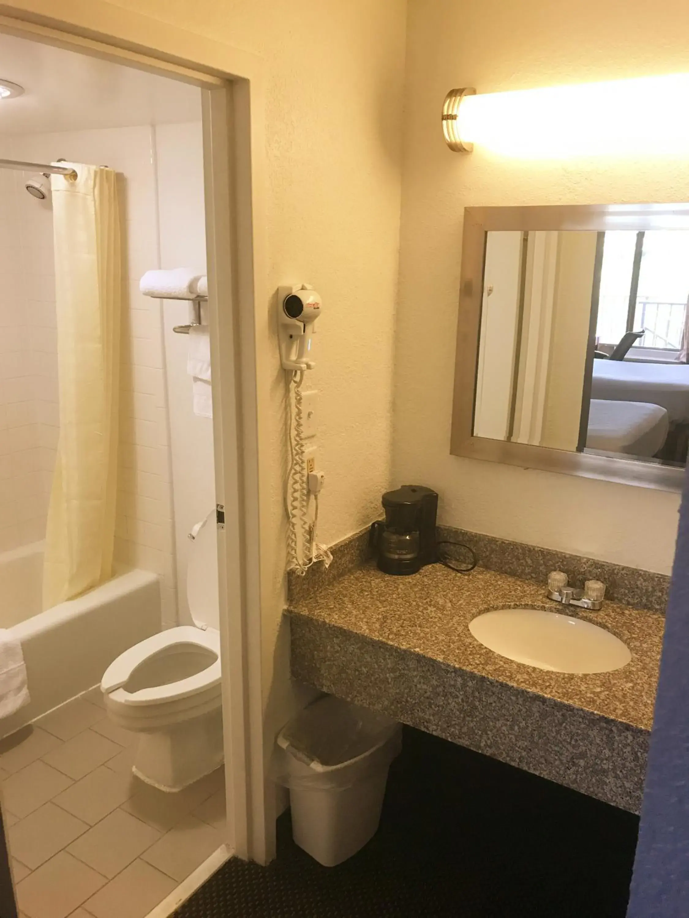 Bathroom in Days Inn & Suites Mobile