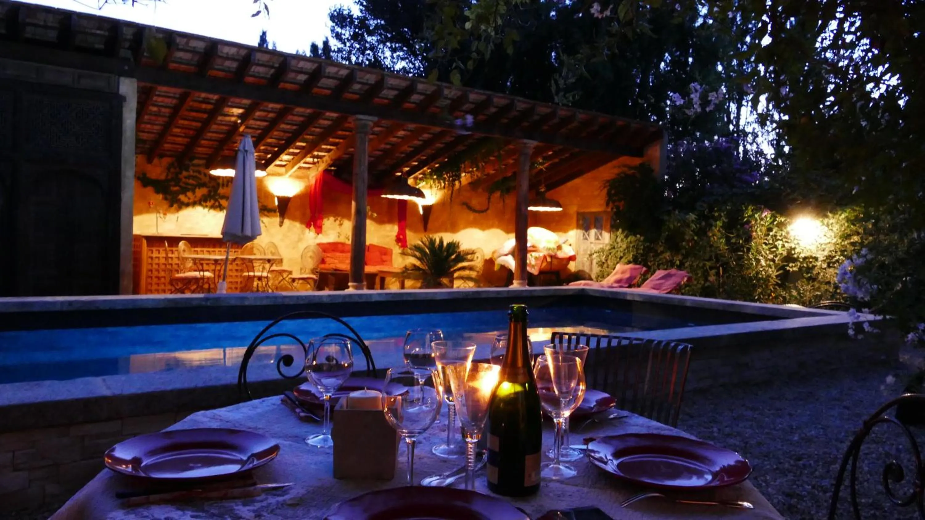 Pool view in Mas du Puits d'Amour