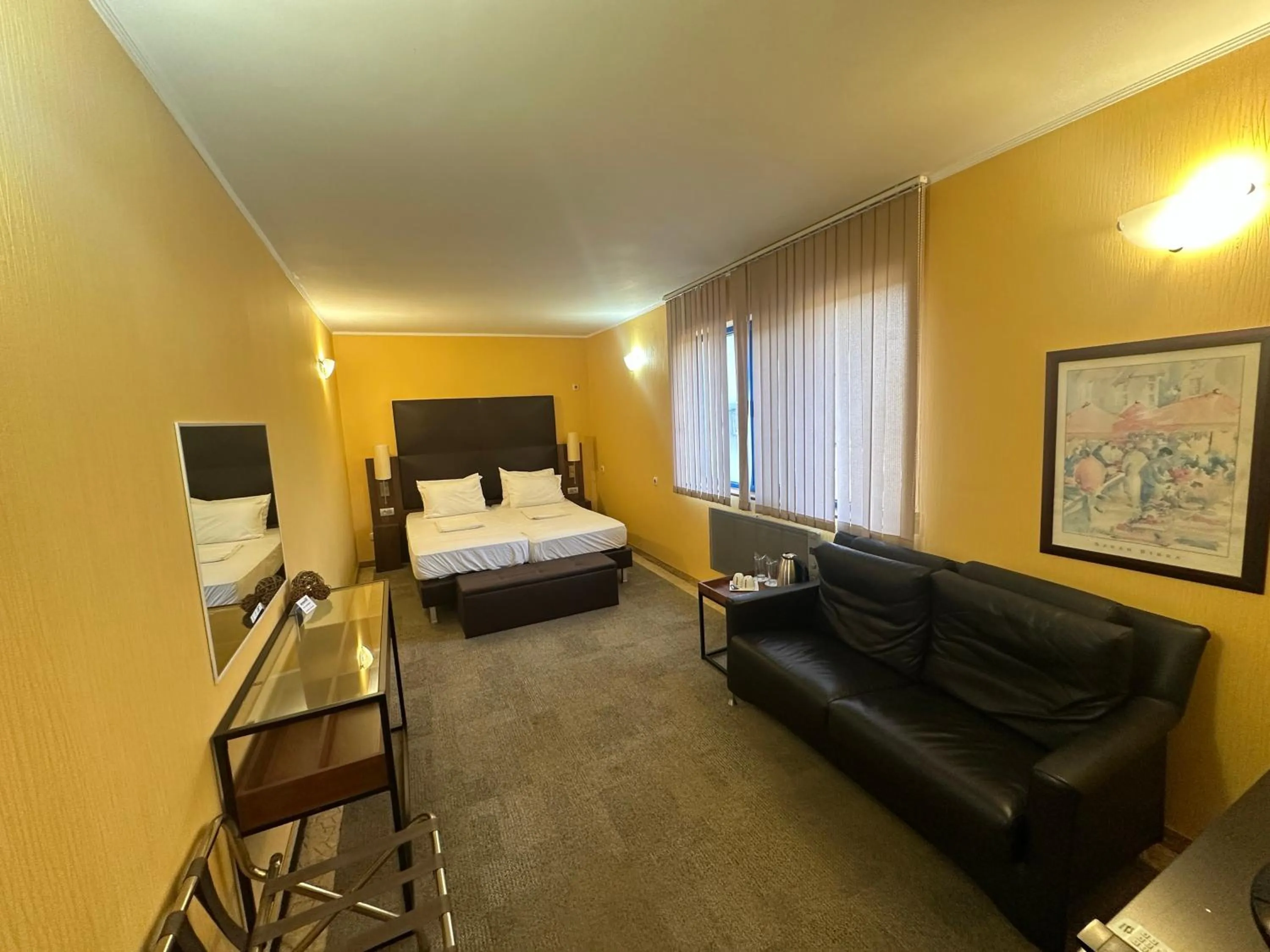 Bedroom, Bed in Formula 1 Motel